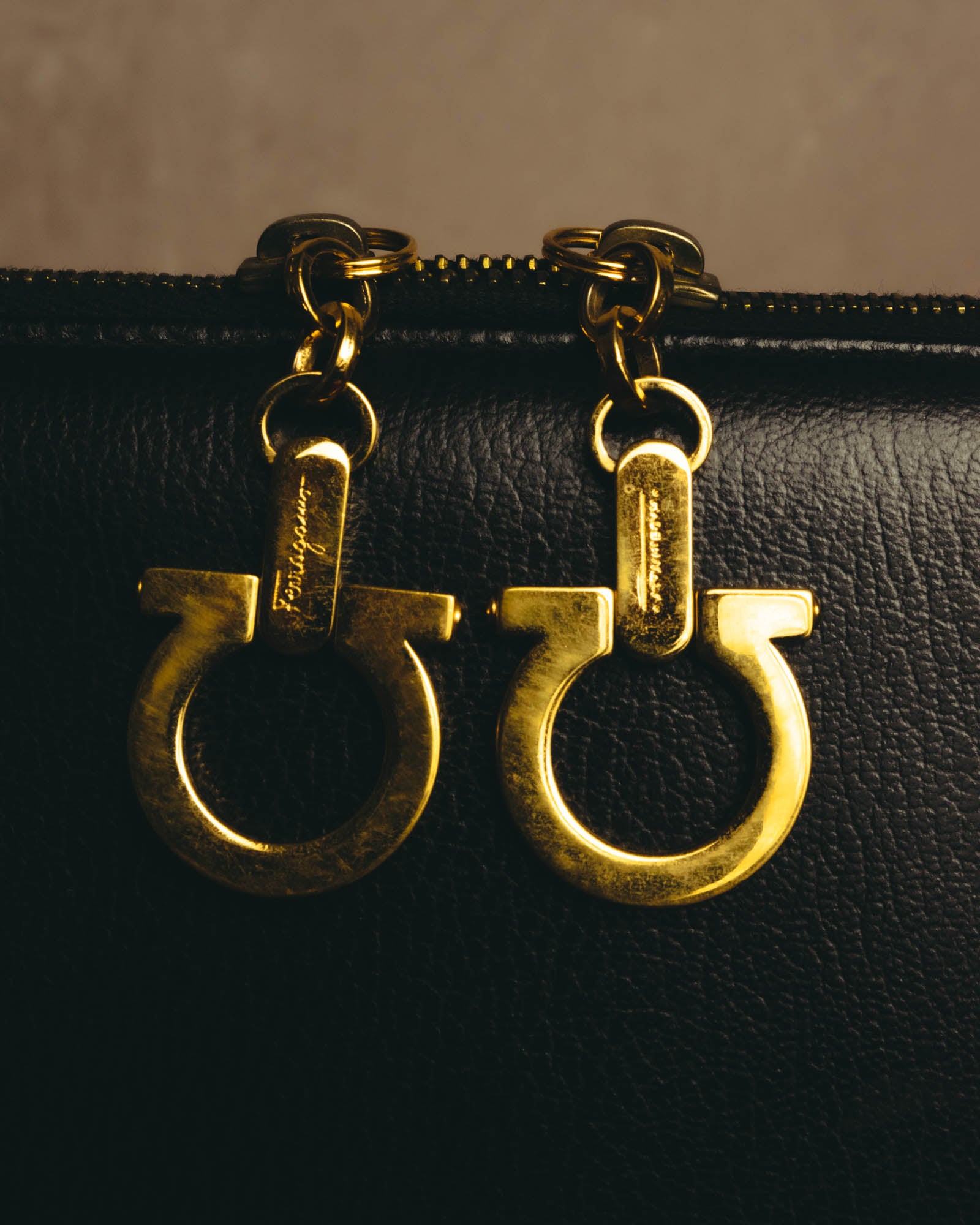 "Salvatore Ferragamo" 90's-00's Structured leather top handle bag