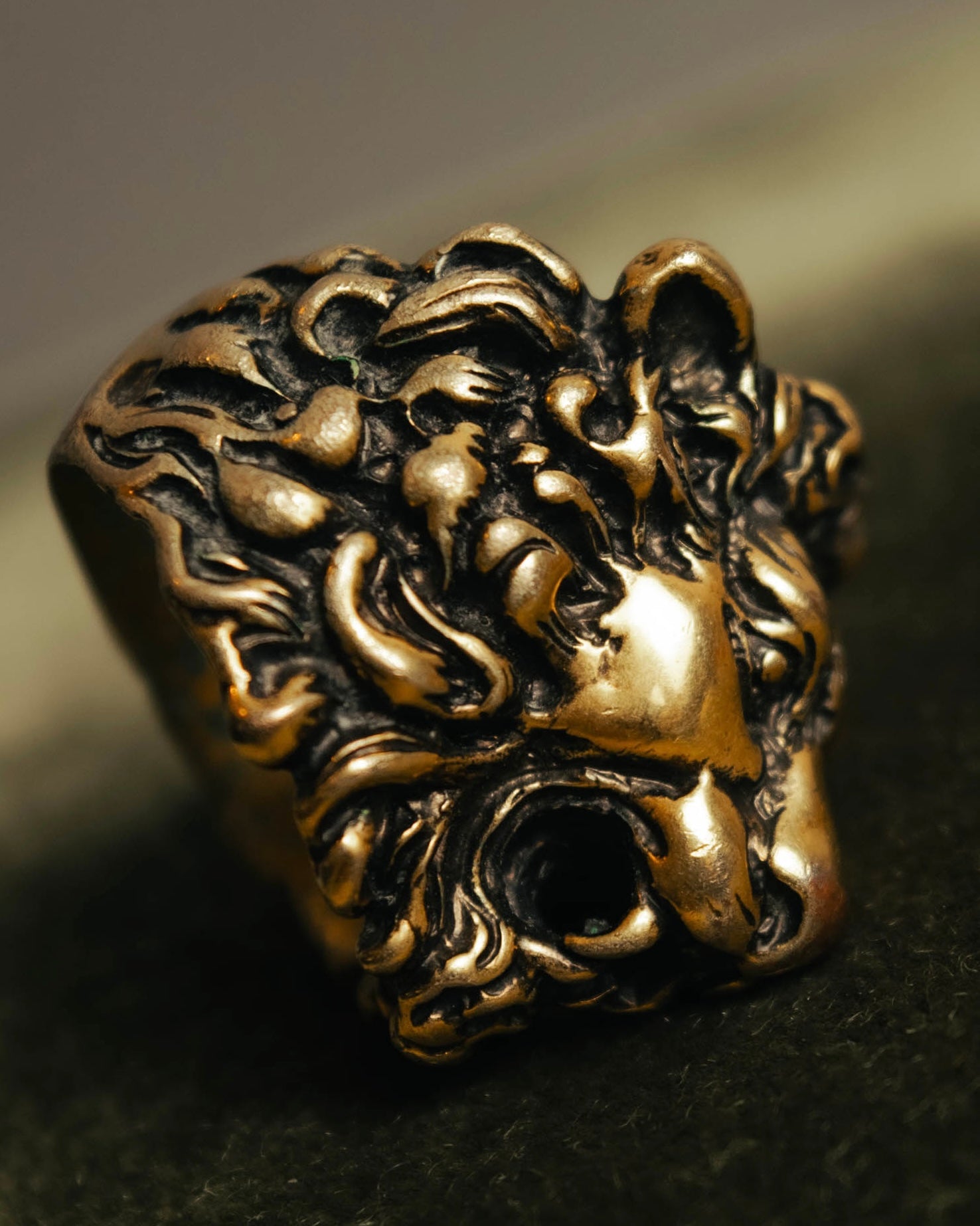 “GUCCI” 2010’s-20’s lion head sculptural ring