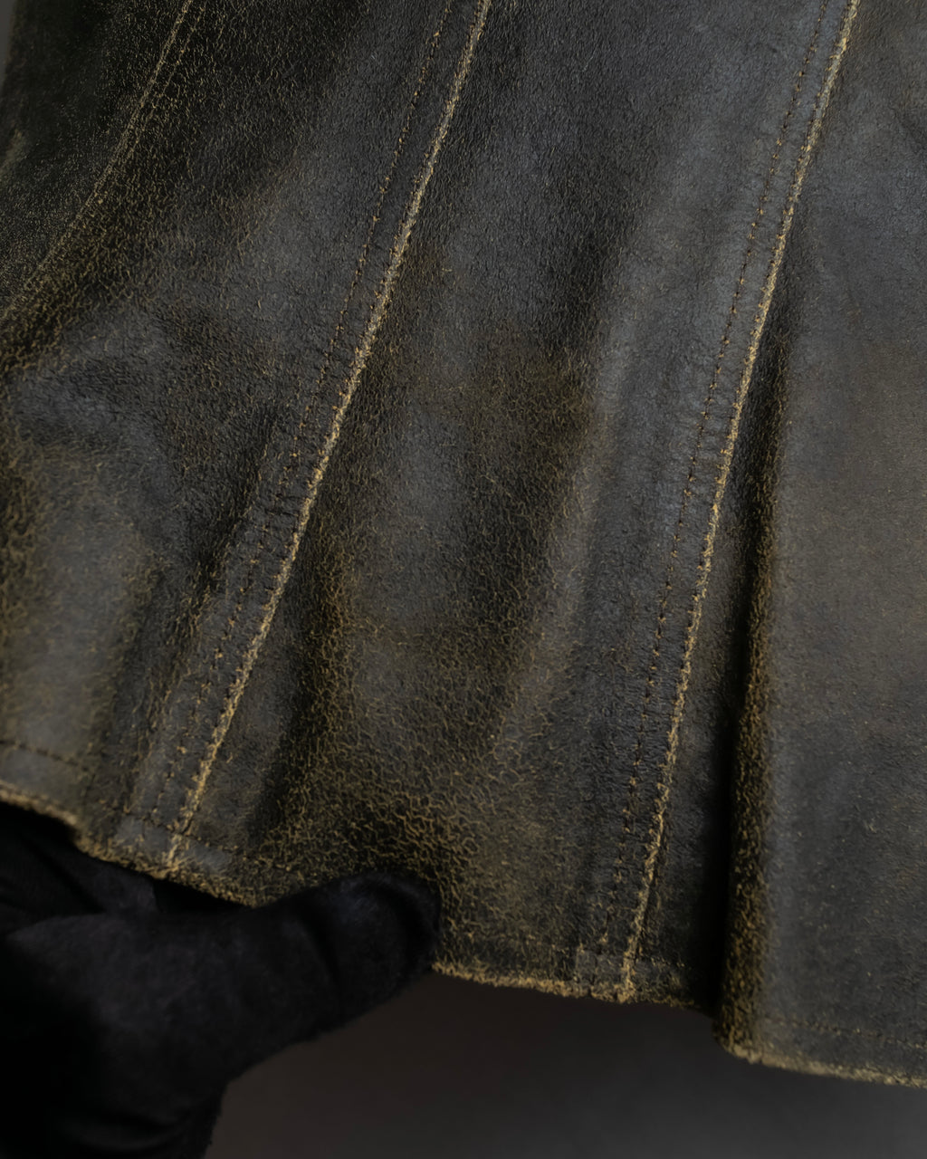 "CHANEL" 2000AW Karl Lagerfeld period calf leather vest