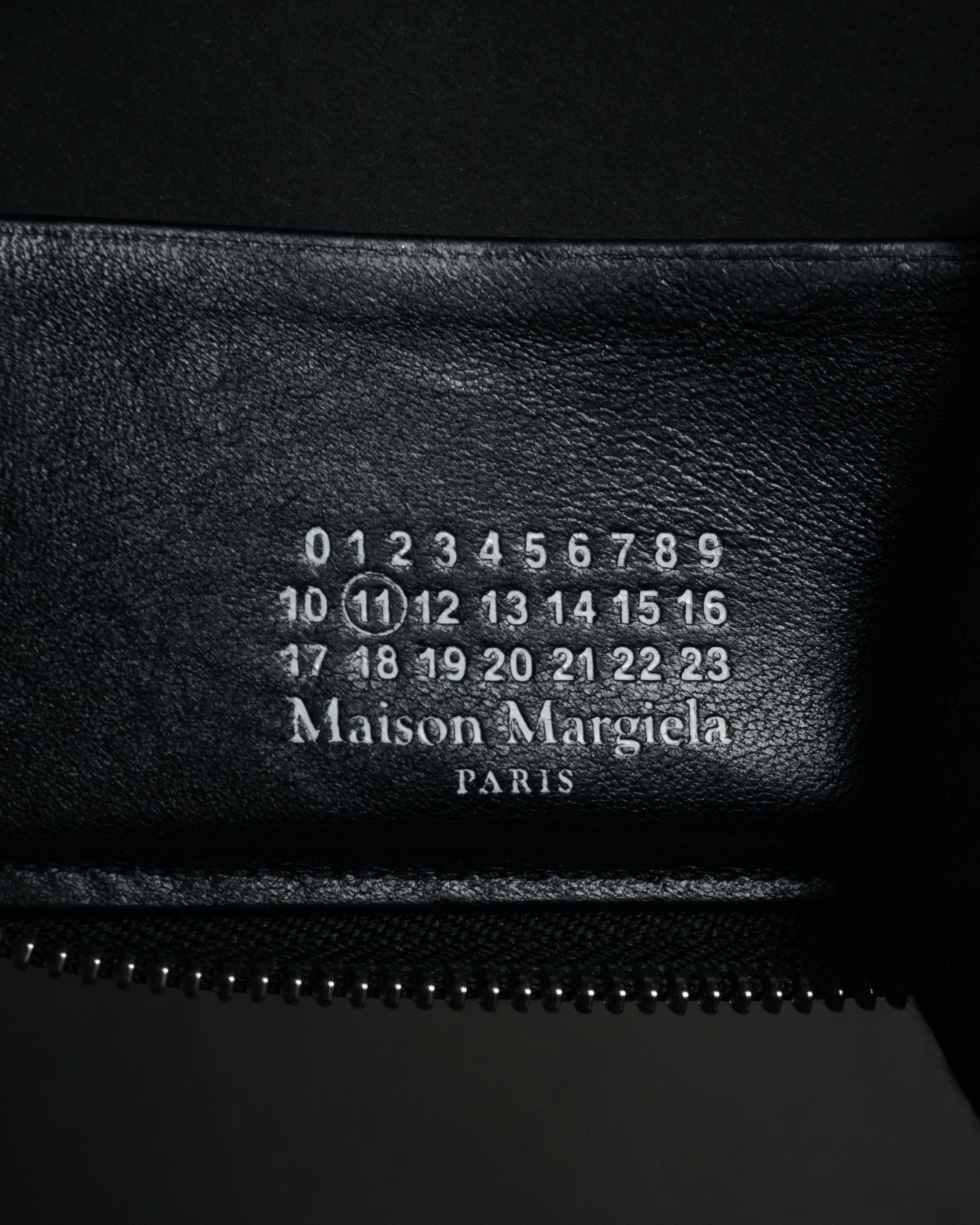 "Maison Margiela" 2020SS tabi sole patch zip wallet