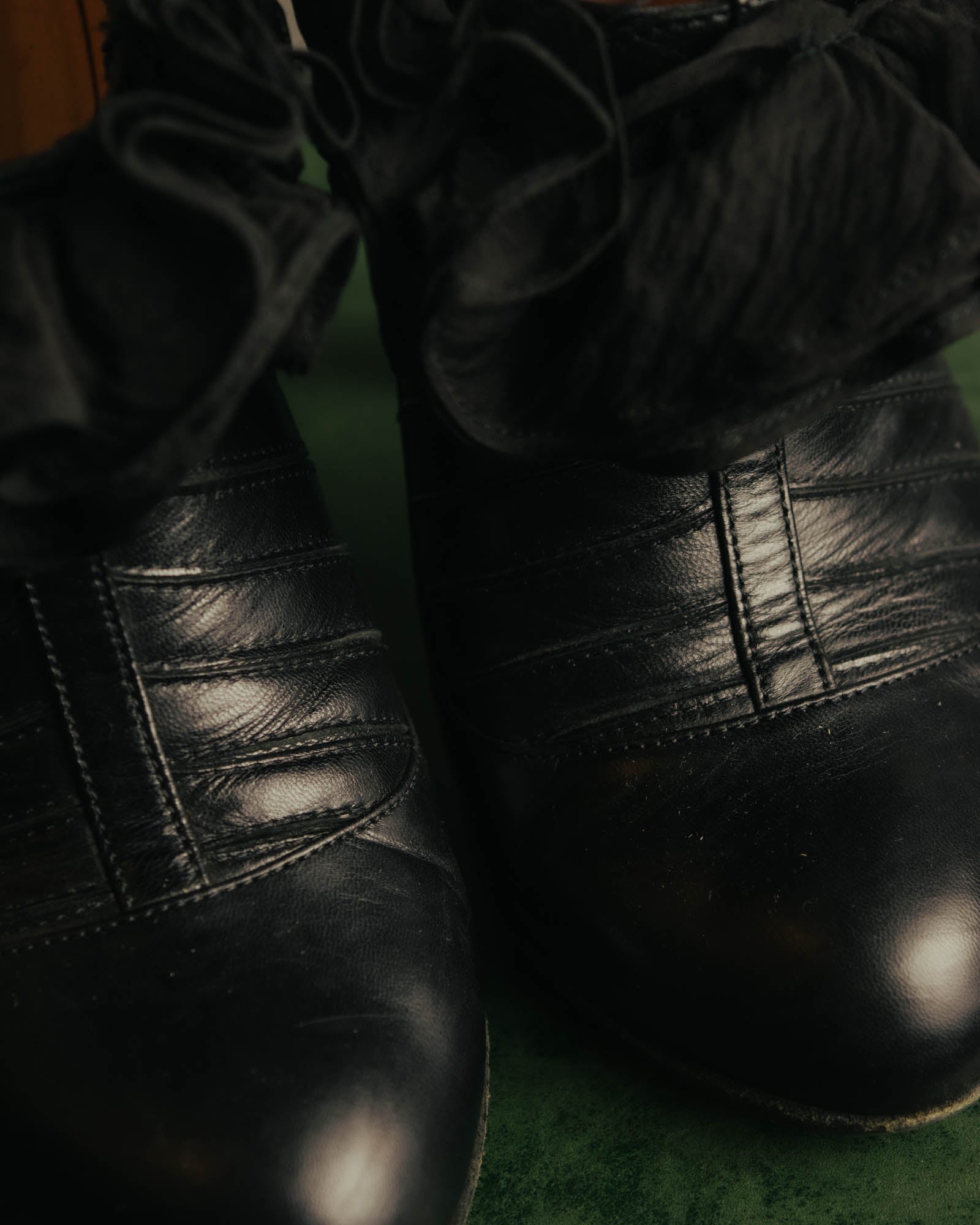 -SPECIAL- “CHANEL“ 2005-06 Paris-New York ruffle leather pumps