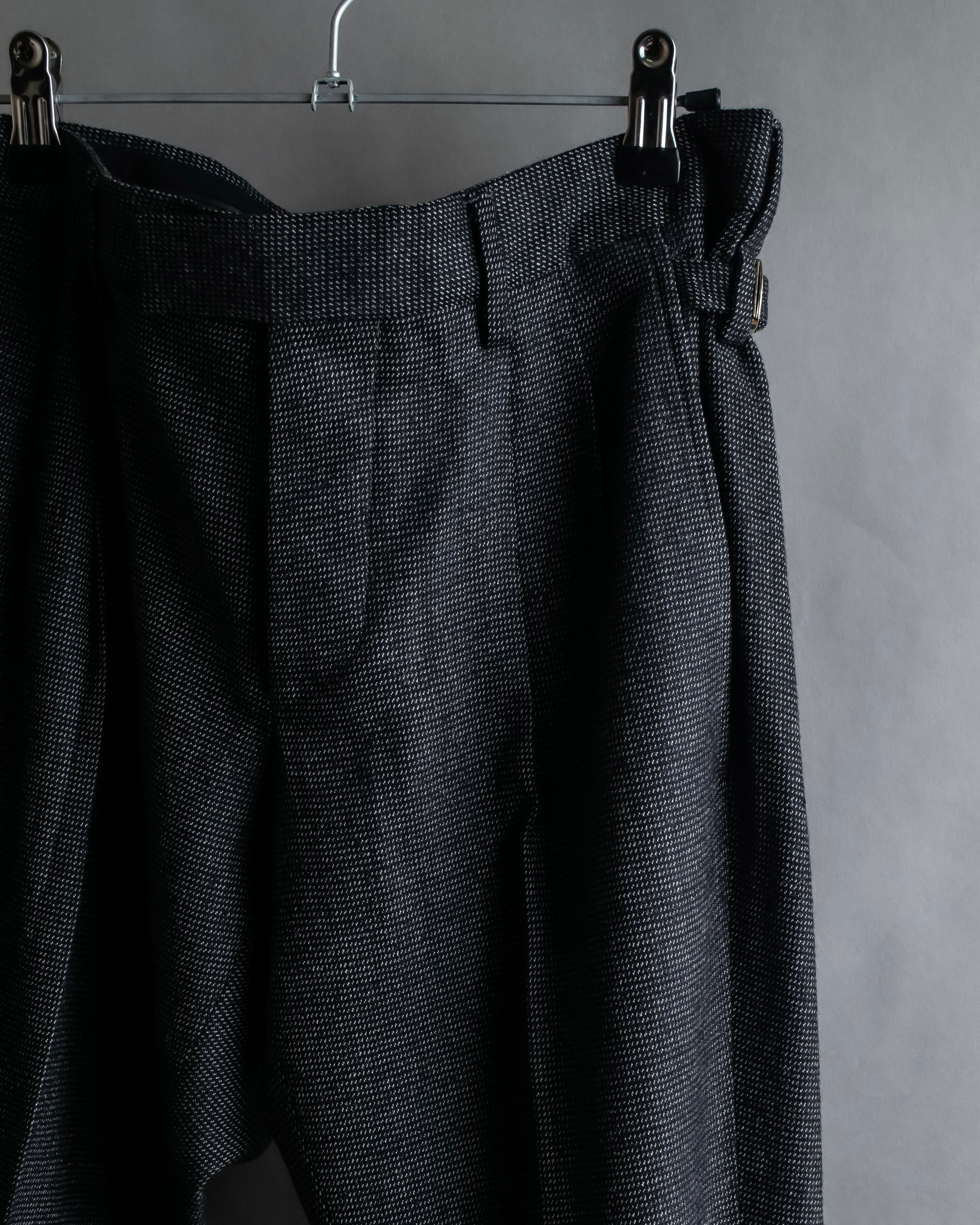 "GUCCI" 90's Tom Ford period bird eye weave set up