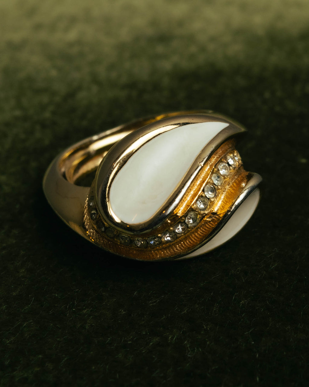 -SPECIAL- “Christian Dior” 80’s-90’s Germany white enamel rhinestone dome ring