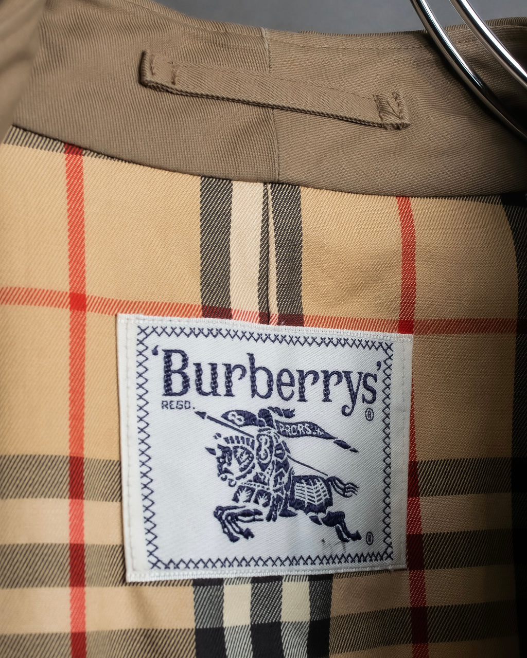 "Burberrys" Water-repellent cotton soutien colour trench coat