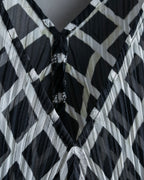 "ISSEY MIYAKE White label"
 Tailcoat design sleeveless dress