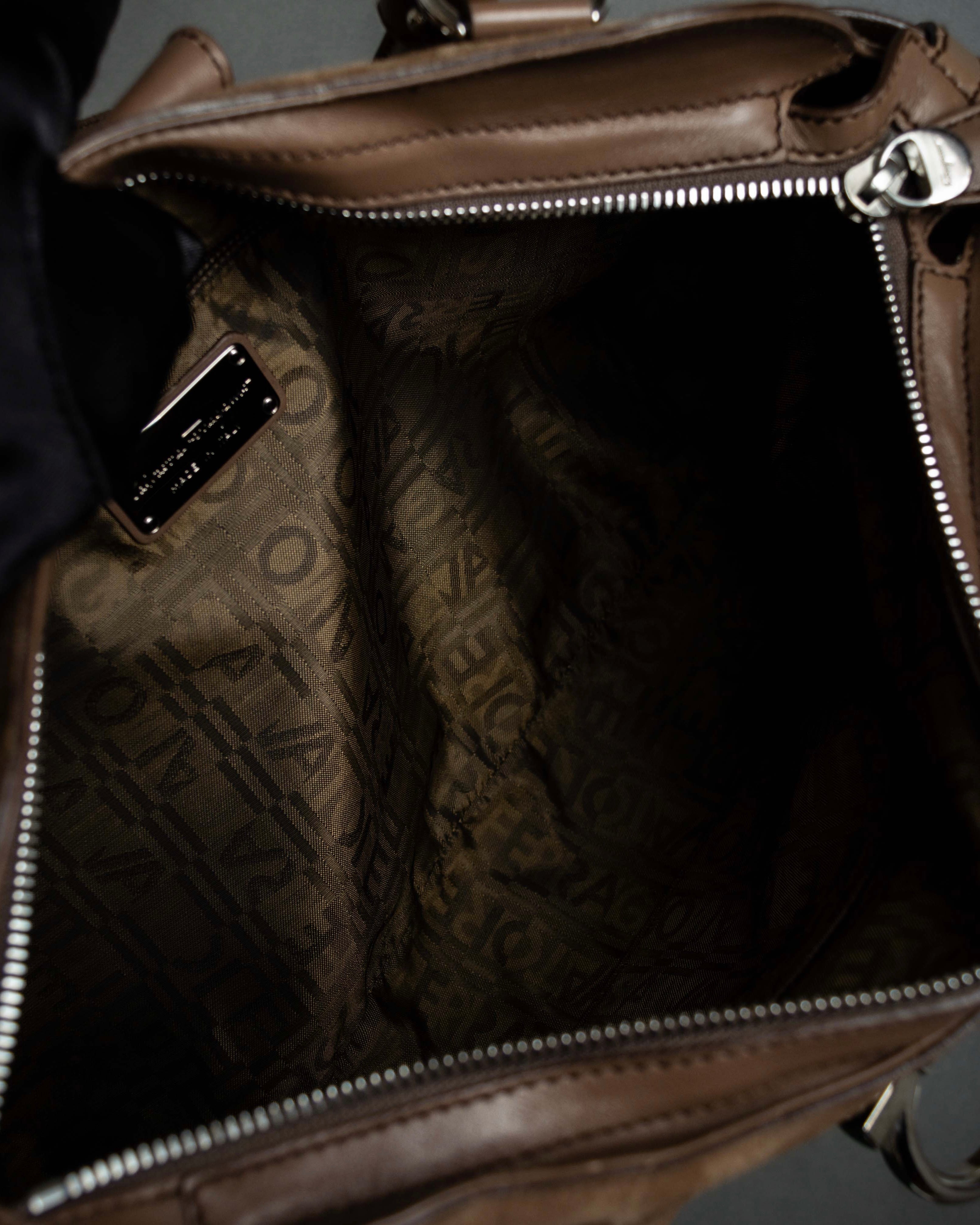 "Salvatore Ferragamo" Gathered form Gancini motif design suede hand bag