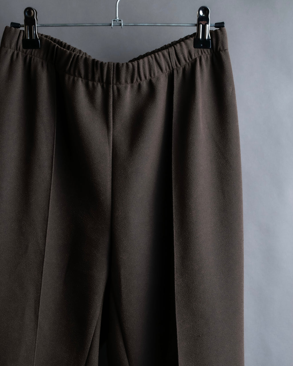 "SHIZUKA KOMURO" Dark brown color easy waist slacks