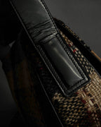 "BURBERRY" Combination leather design check pattern one-shoulder bag