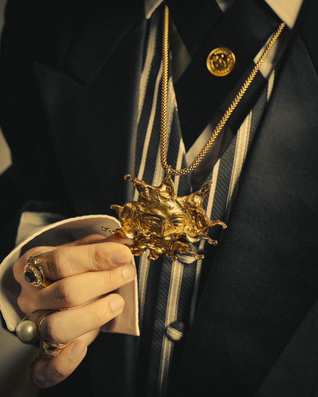 -SPECIAL- “HERMÈS” 90’s Sun face sculptural pendant necklace