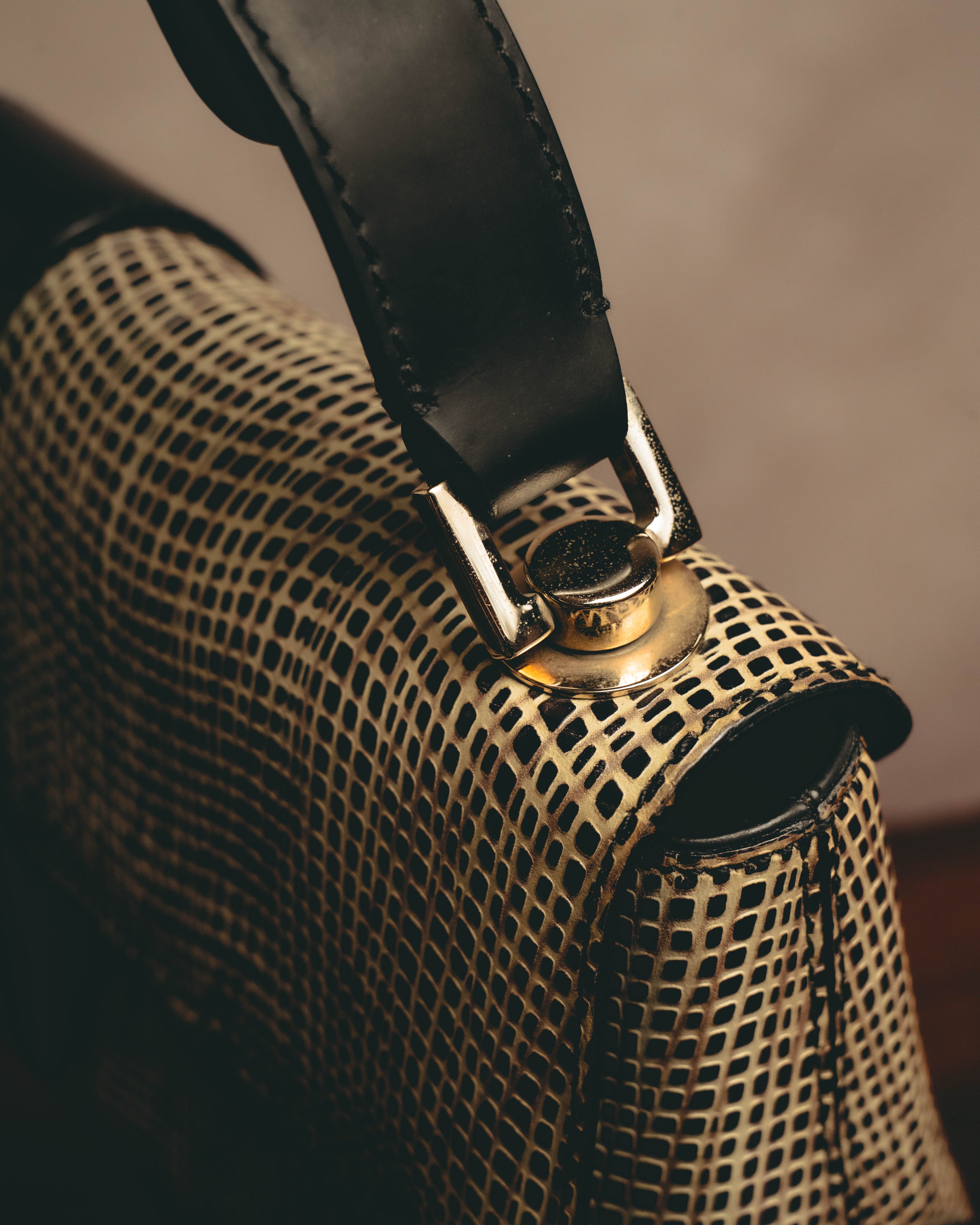 "Salvatore Ferragamo" Crocodile embossed Gancini shoulder bag