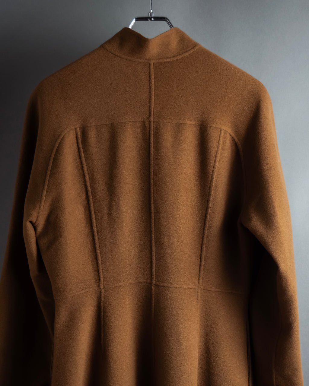 -SPECIAL- "Christian Dior" 80's-90's
Shaped flare silhouette collarless coat