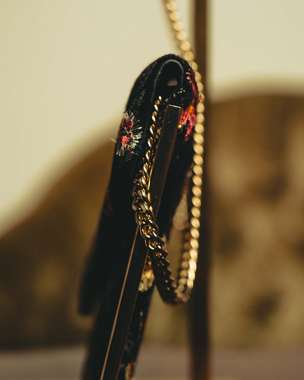 "VALENTINO" 80's-90's Ornately embroidered velvet chain shoulder bag