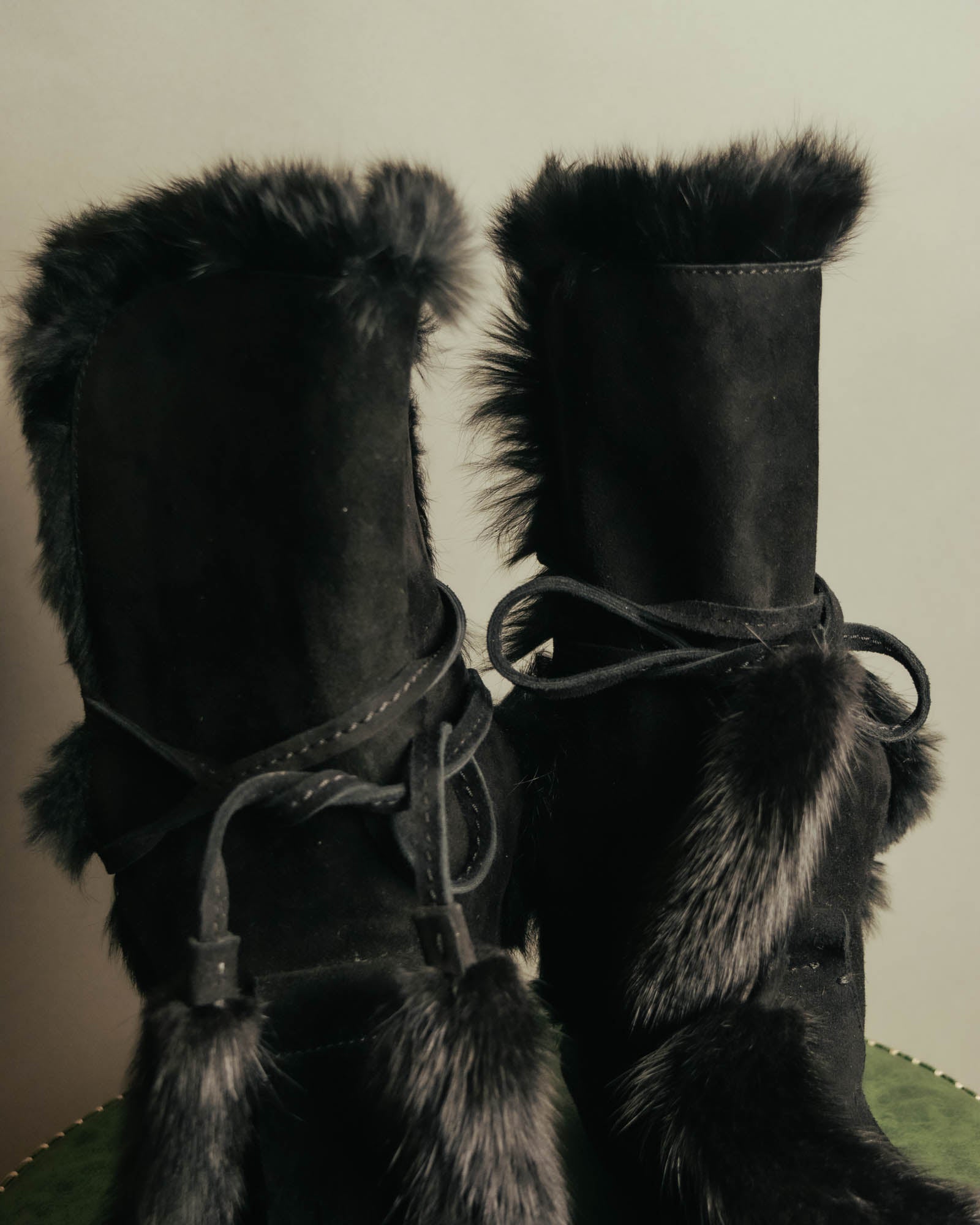 “YVES SAINT LAURENT“ Fur trimmed suede winter boots