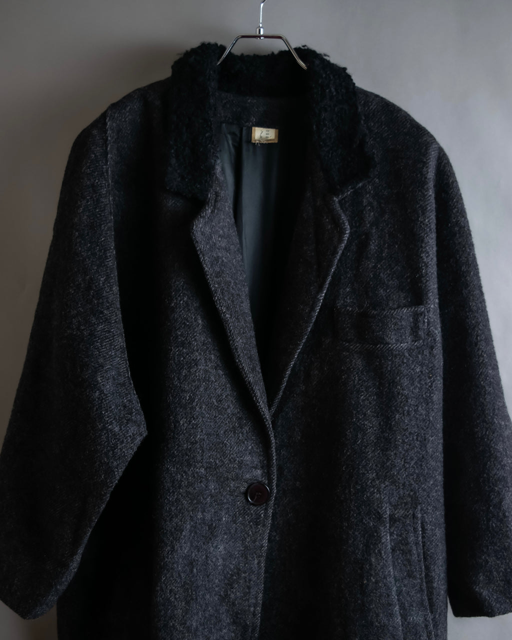 "Vintage fur collar chester coat"