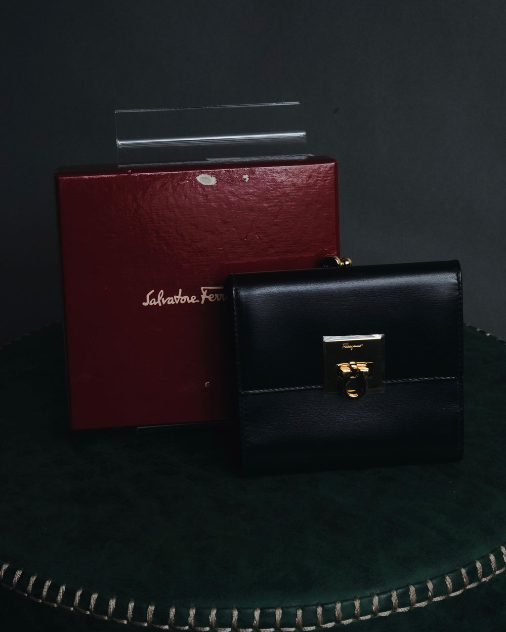 "Salvatore Ferragamo" 90’s Gancini clasp kiss lock tri fold wallet