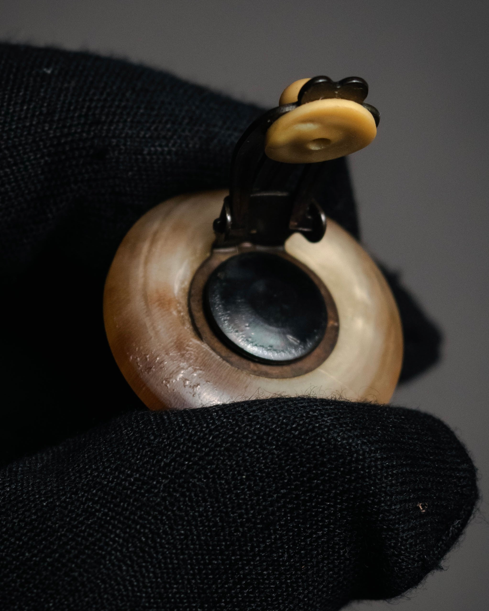 "HERMES" 90’s horn motif buffalo horn clip earrings