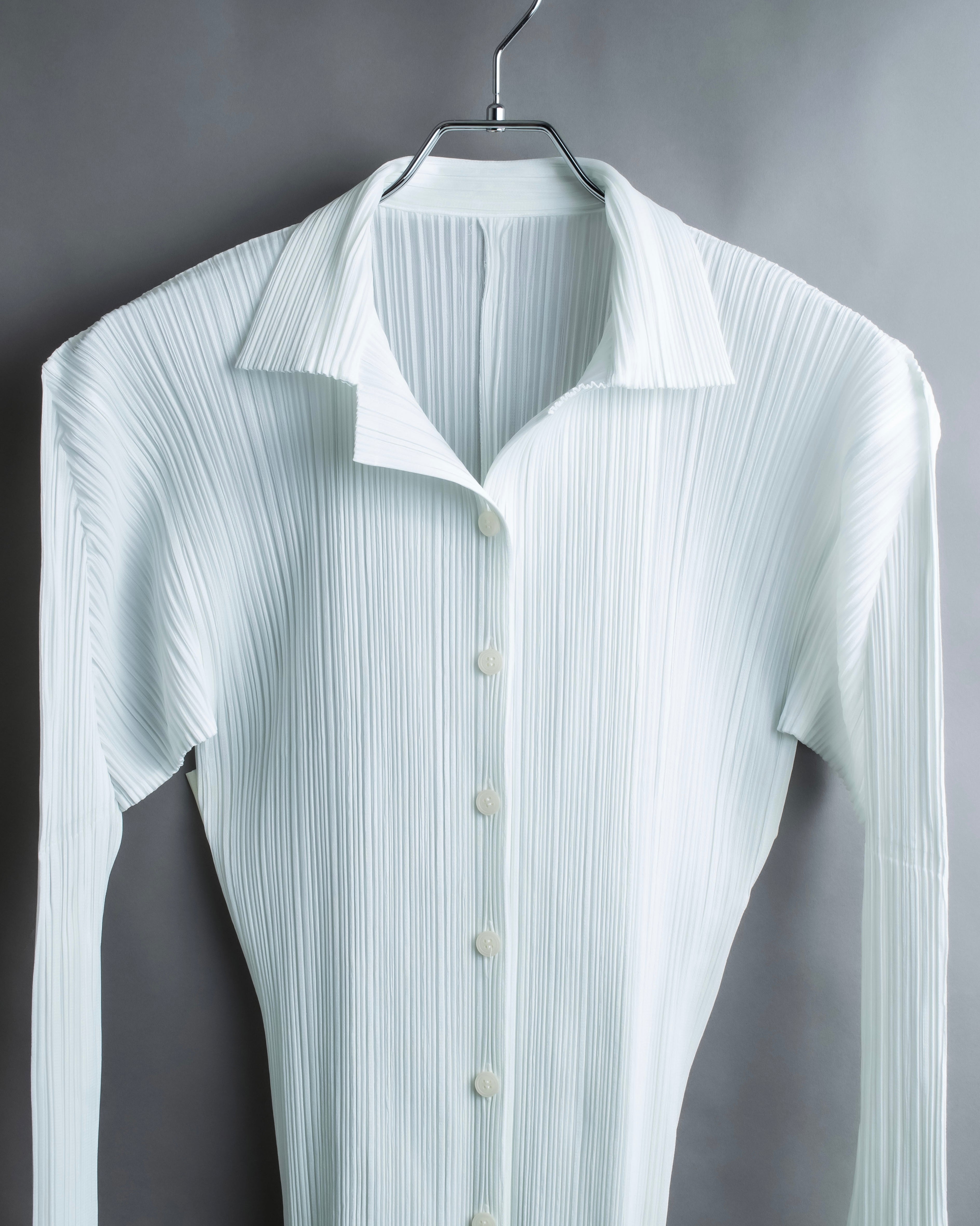 "PLEATS PLEASE ISSEY MIYAKE" Three-dimensional pleated long shirt