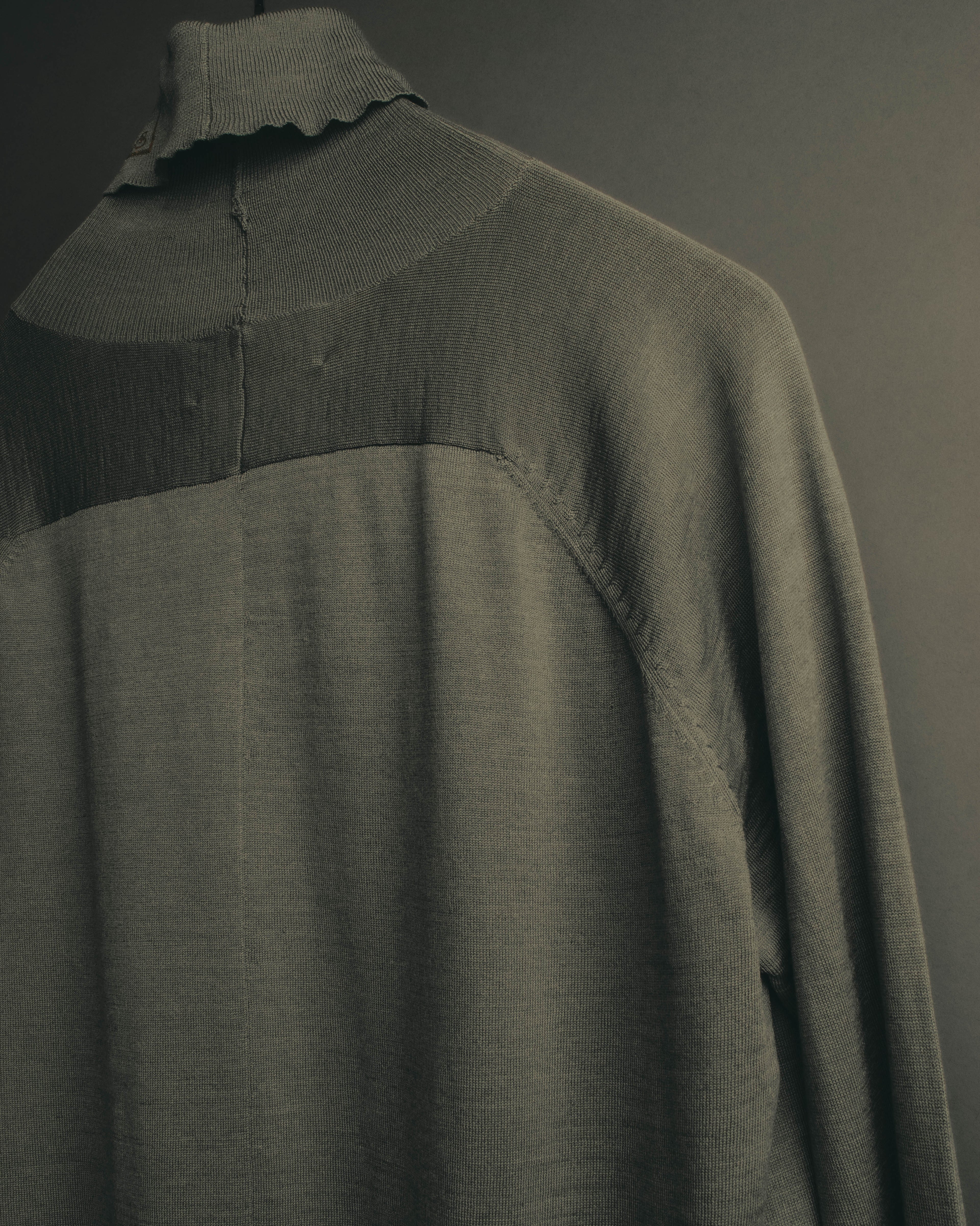 "Theatre PRODUCTS" 00's-10's Silk wool turtleneck knit sweater