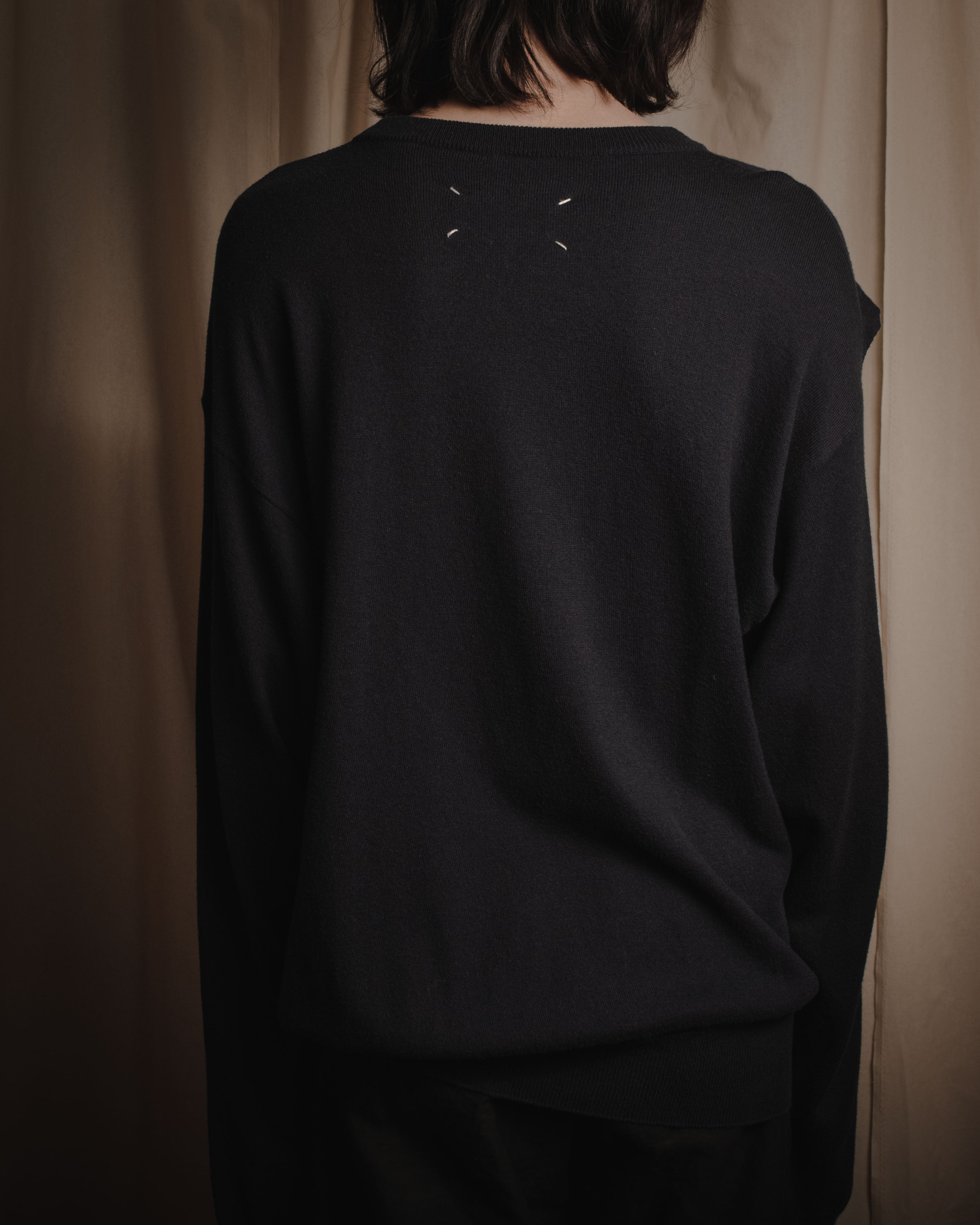 "Maison Margiela" Deconstructed arm-slit crewneck knit pullover