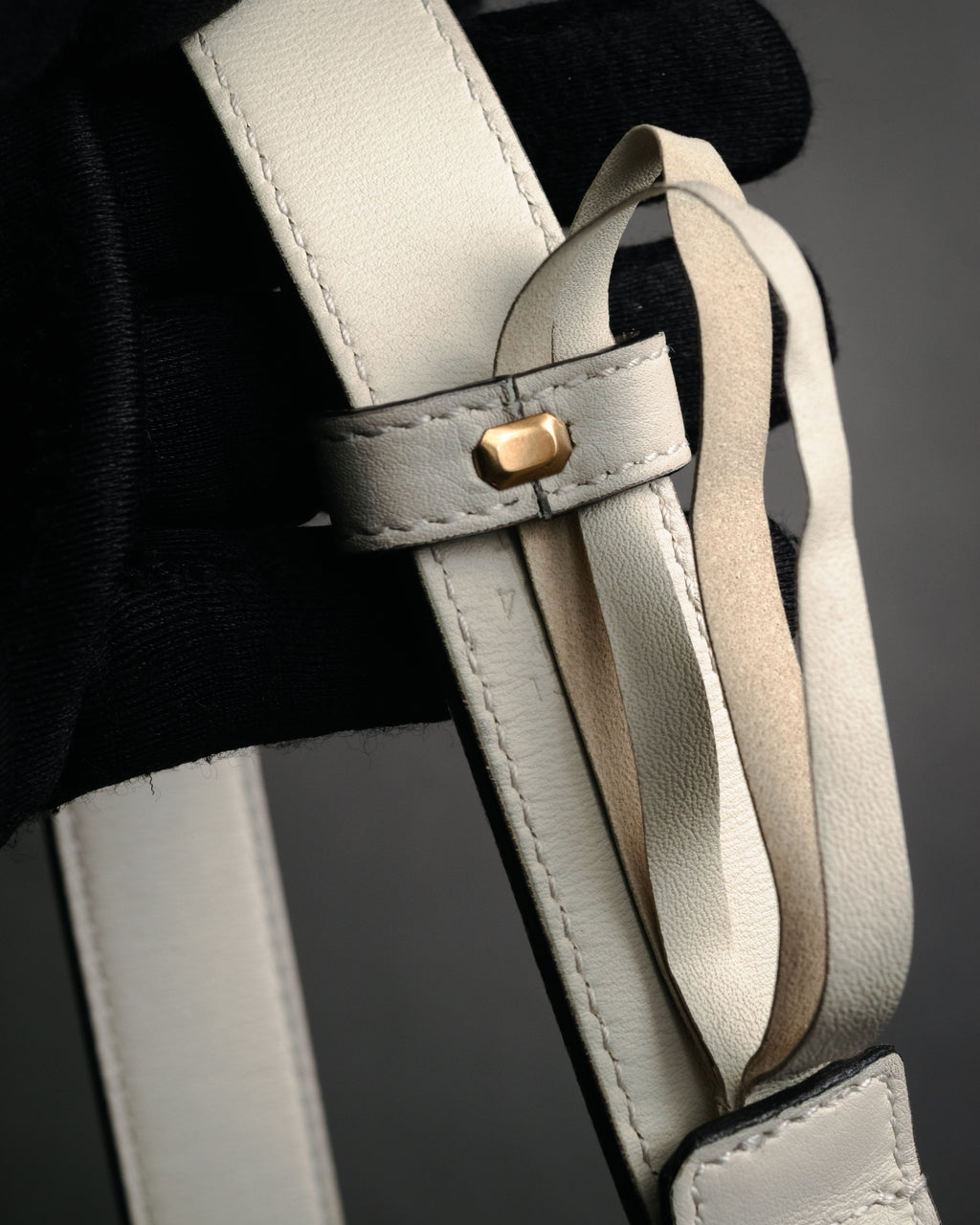 –SPECIAL– “GUCCI” Michele period Ribbon pearl embellished leather belt