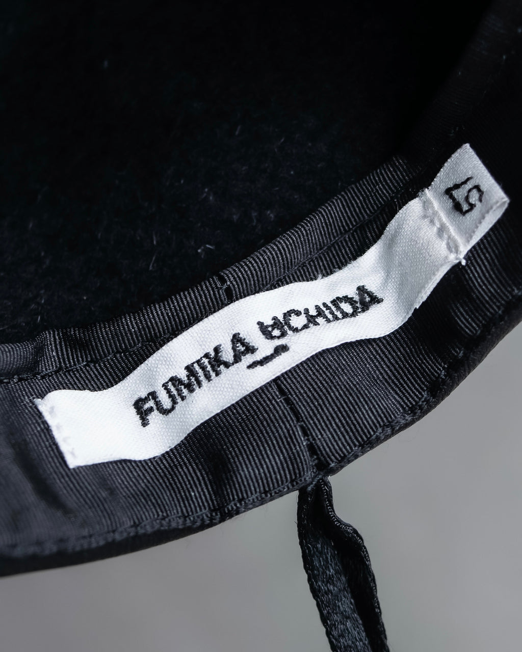 "FUMIKA UCHIDA" Leather piping design wool felt beret