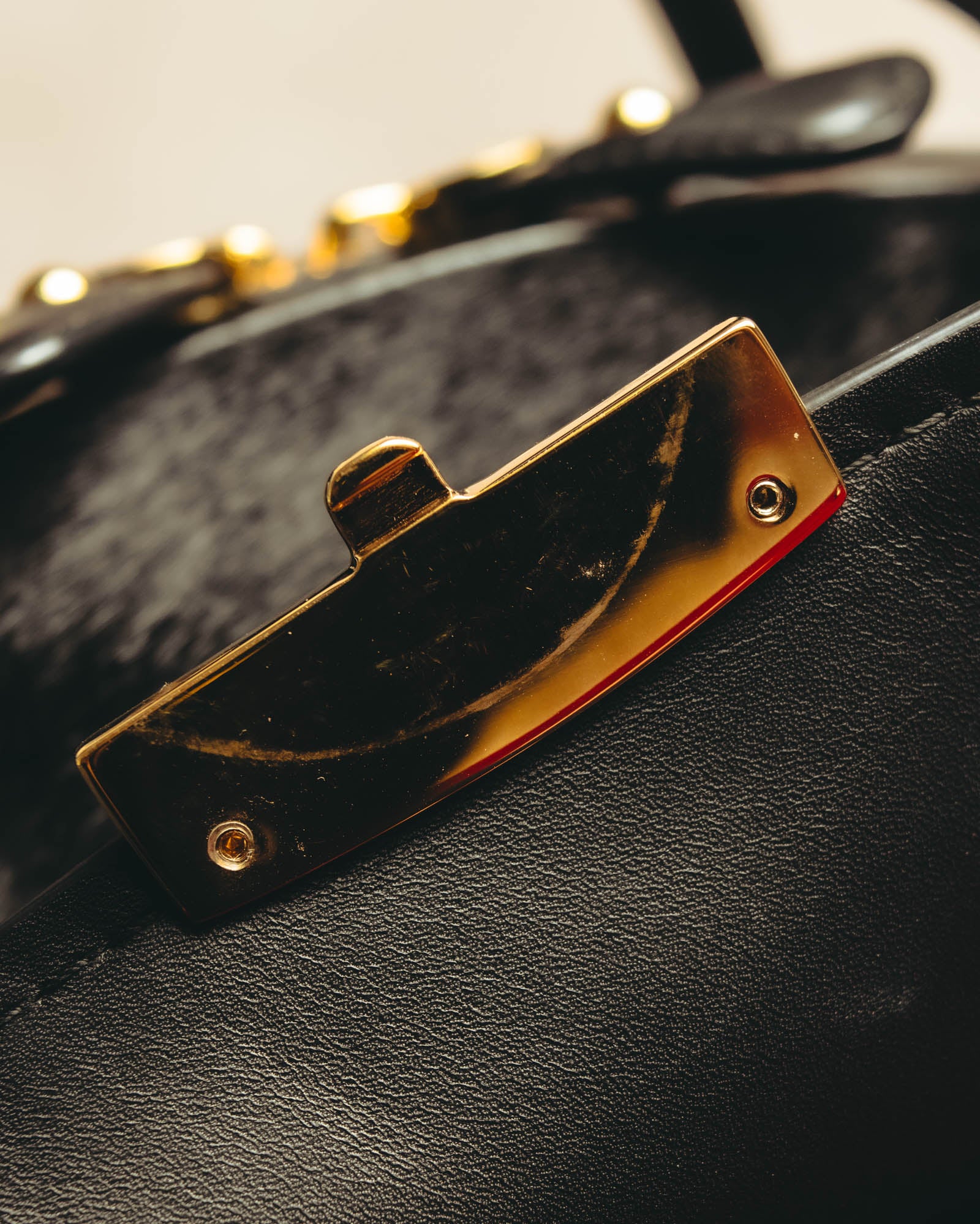 -SPECIAL- “Salvatore Ferragamo“ 90's-00's Gancini pony hair and leather dual-way boston bag