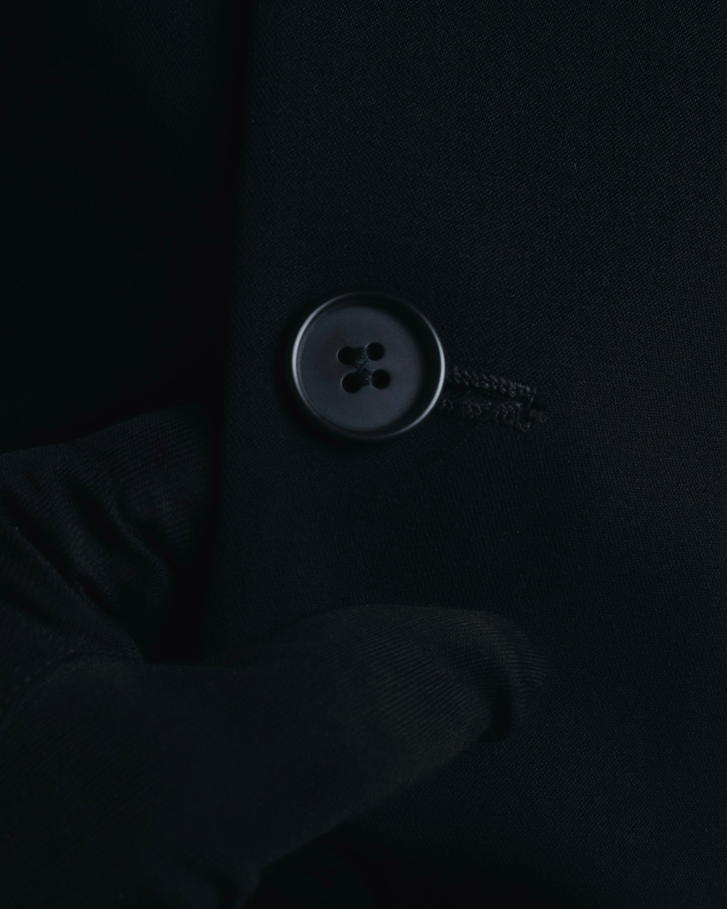 "EMPORIO ARMANI" Minimalist three-button tailored jacket