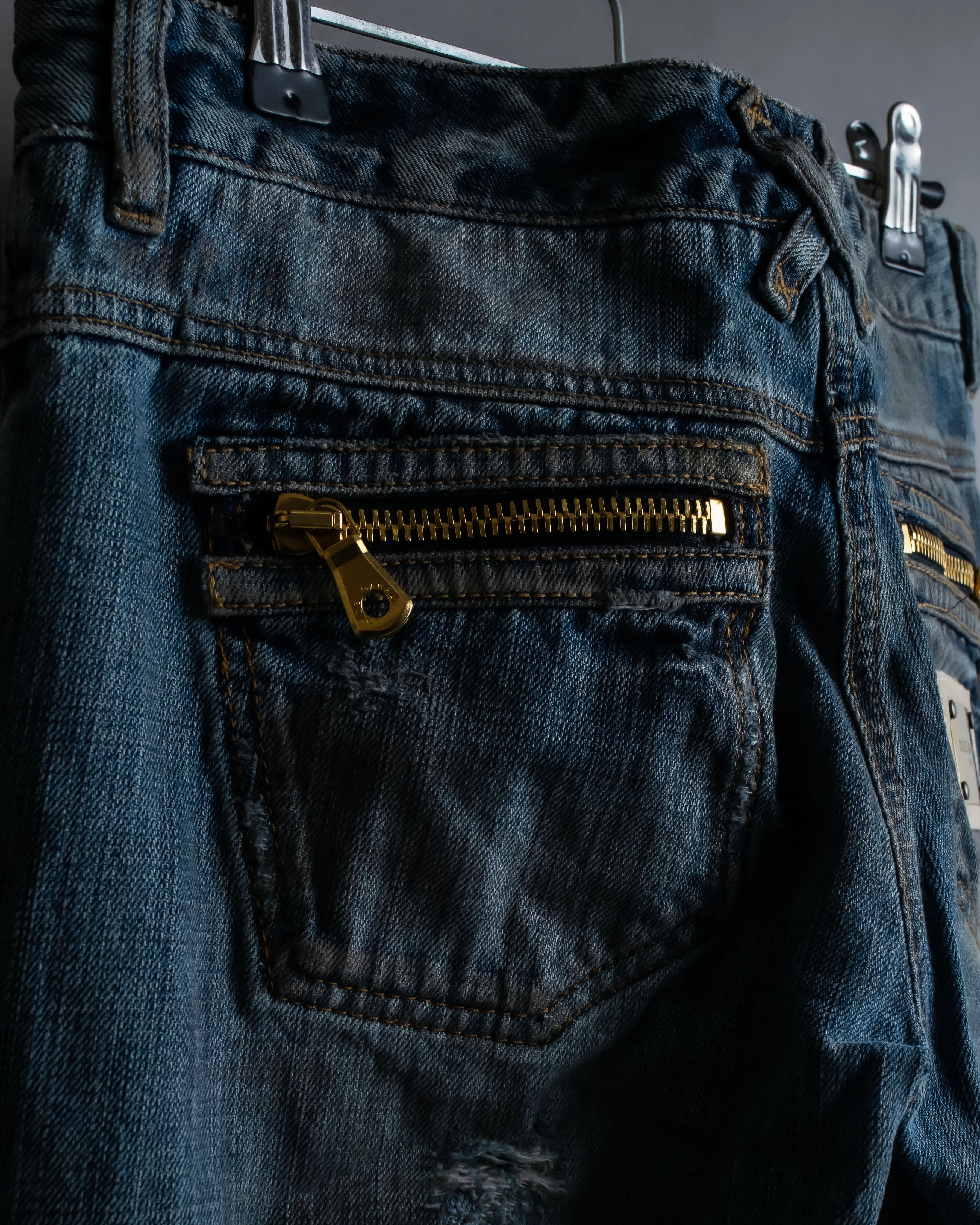 "Dolce & Gabbana" Gold zip detail distressed straight denim
