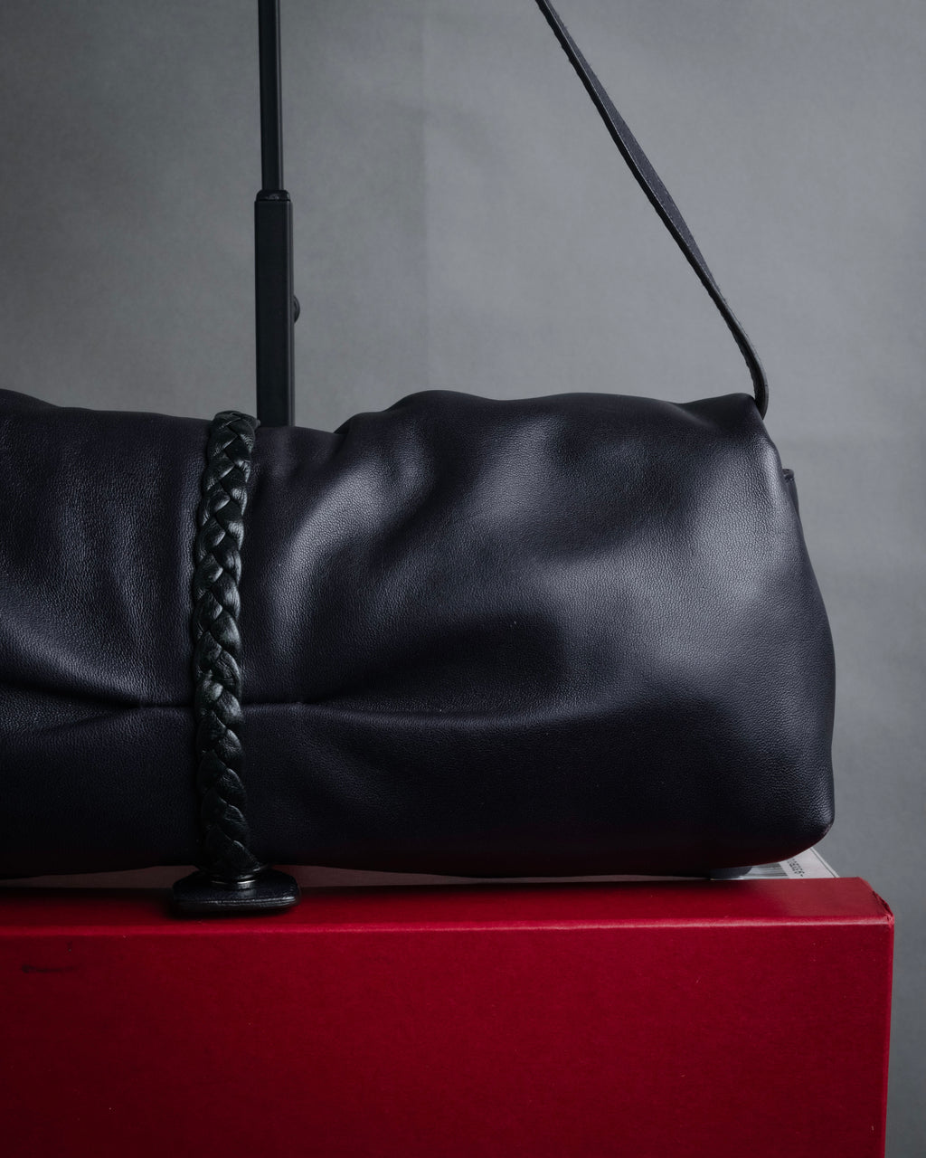 -SPECIAL- “Salvatore Ferragamo” 2010’s Floral leather draped shoulder bag