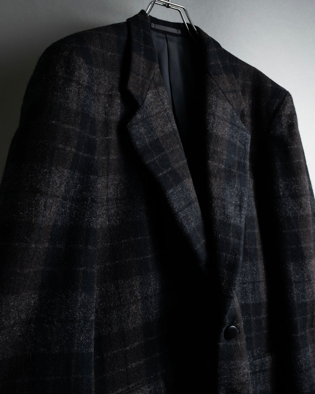 “COMME des GARÇONS HOMME”
88AW Boxy plaid tailored jacket