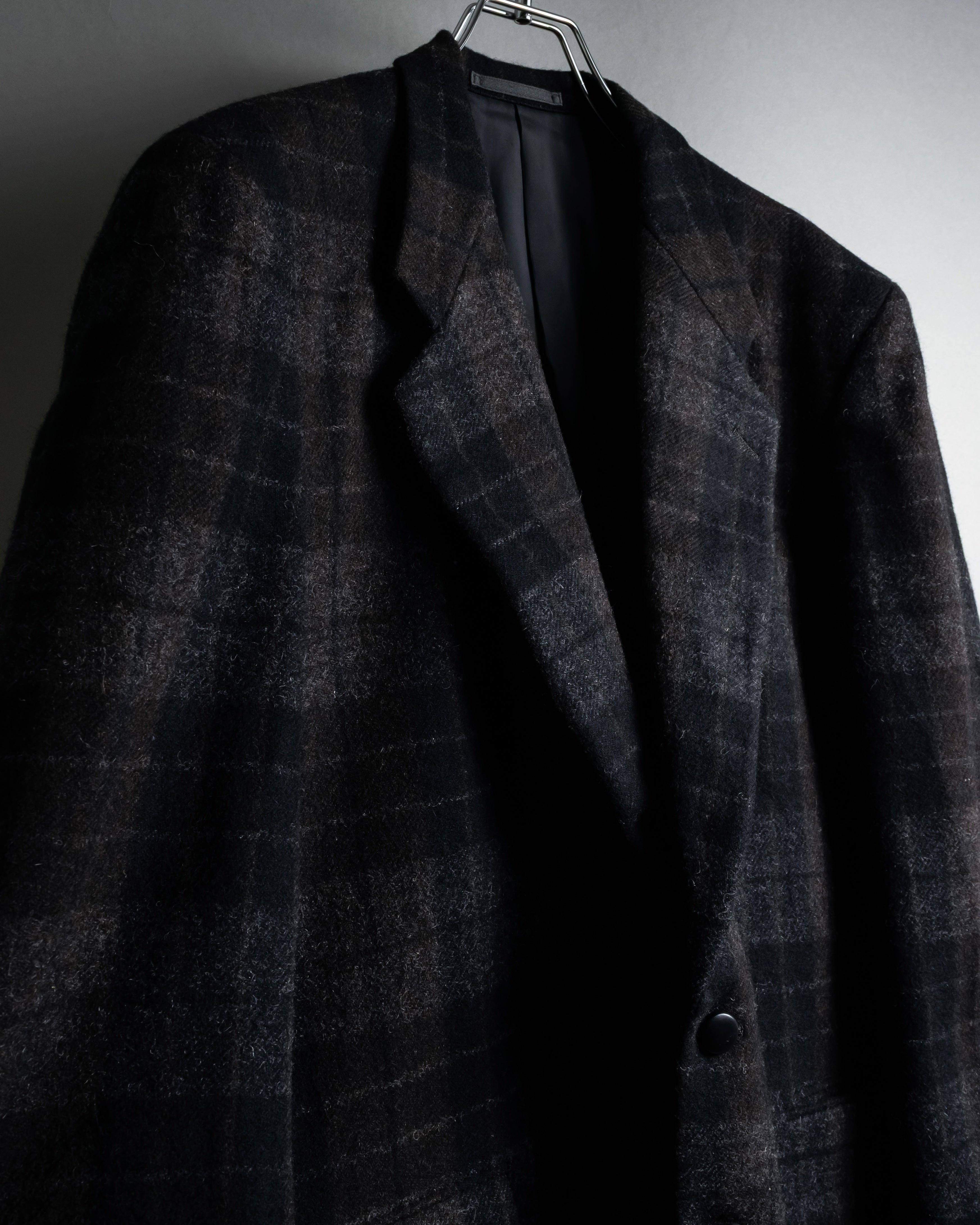 “COMME des GARÇONS HOMME”
88AW Boxy plaid tailored jacket