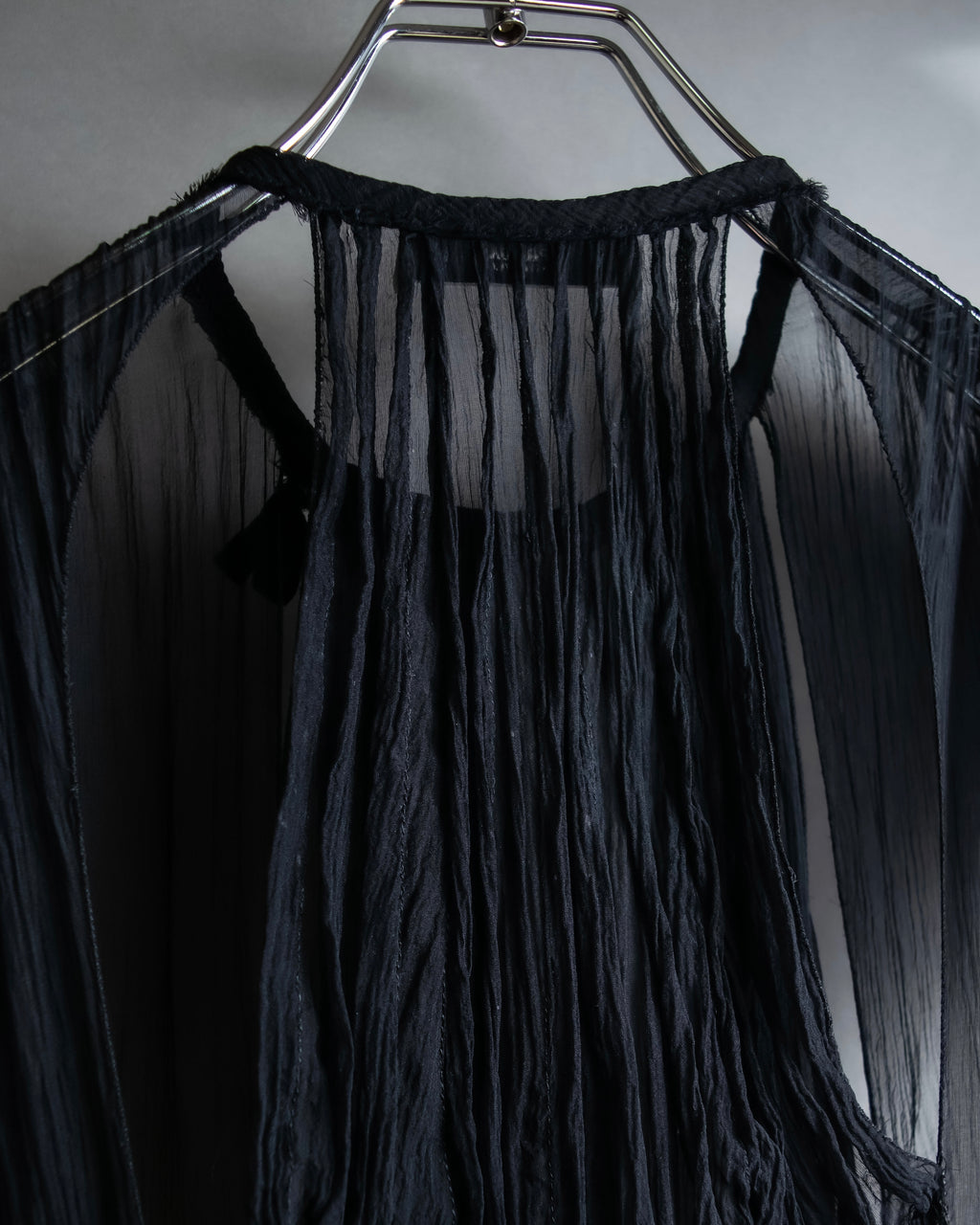 "PRADA" Gathered ribbon design puff sleeve dress