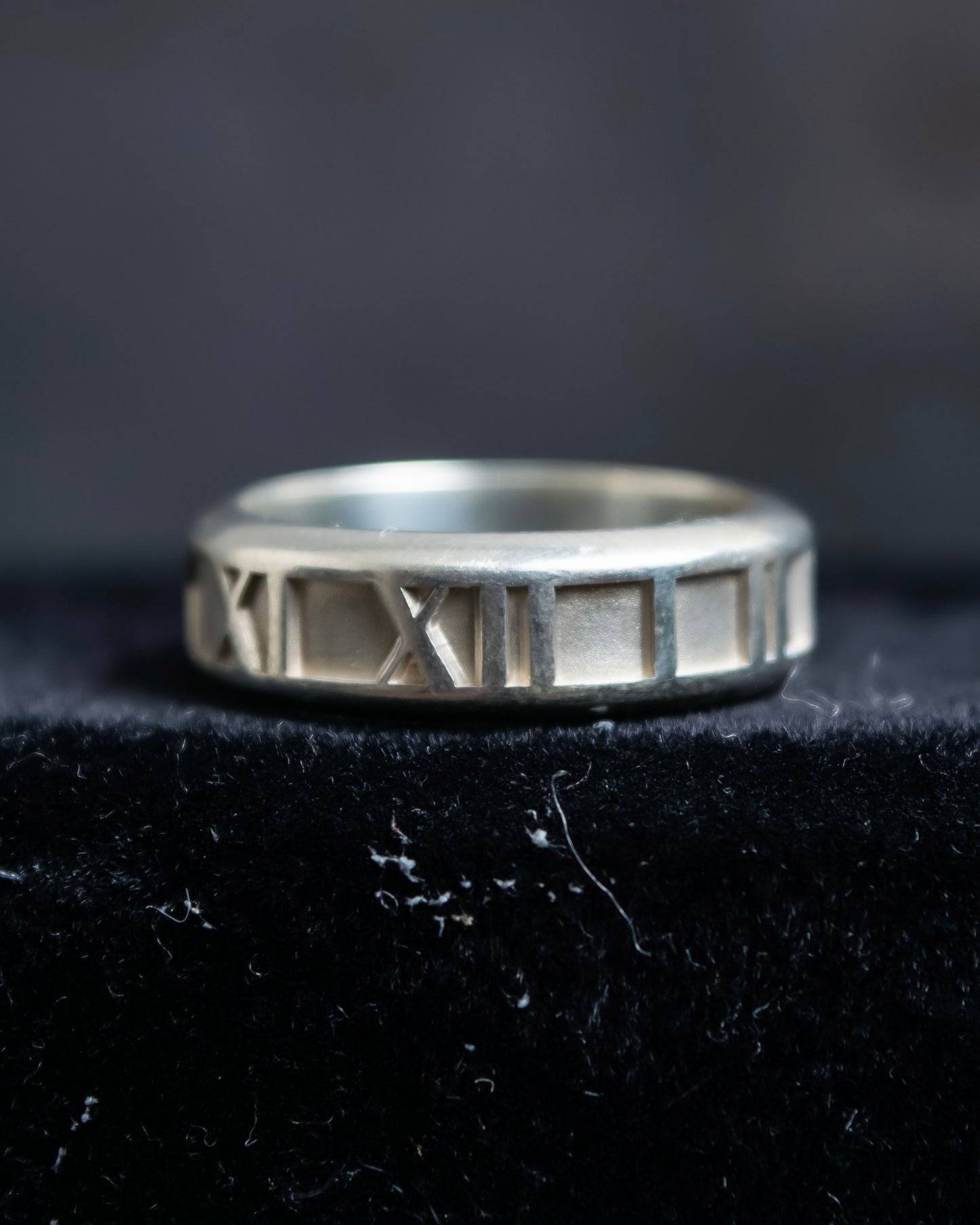 "Tiffany&Co" Roman numerals engraved silver 925 atlas ring