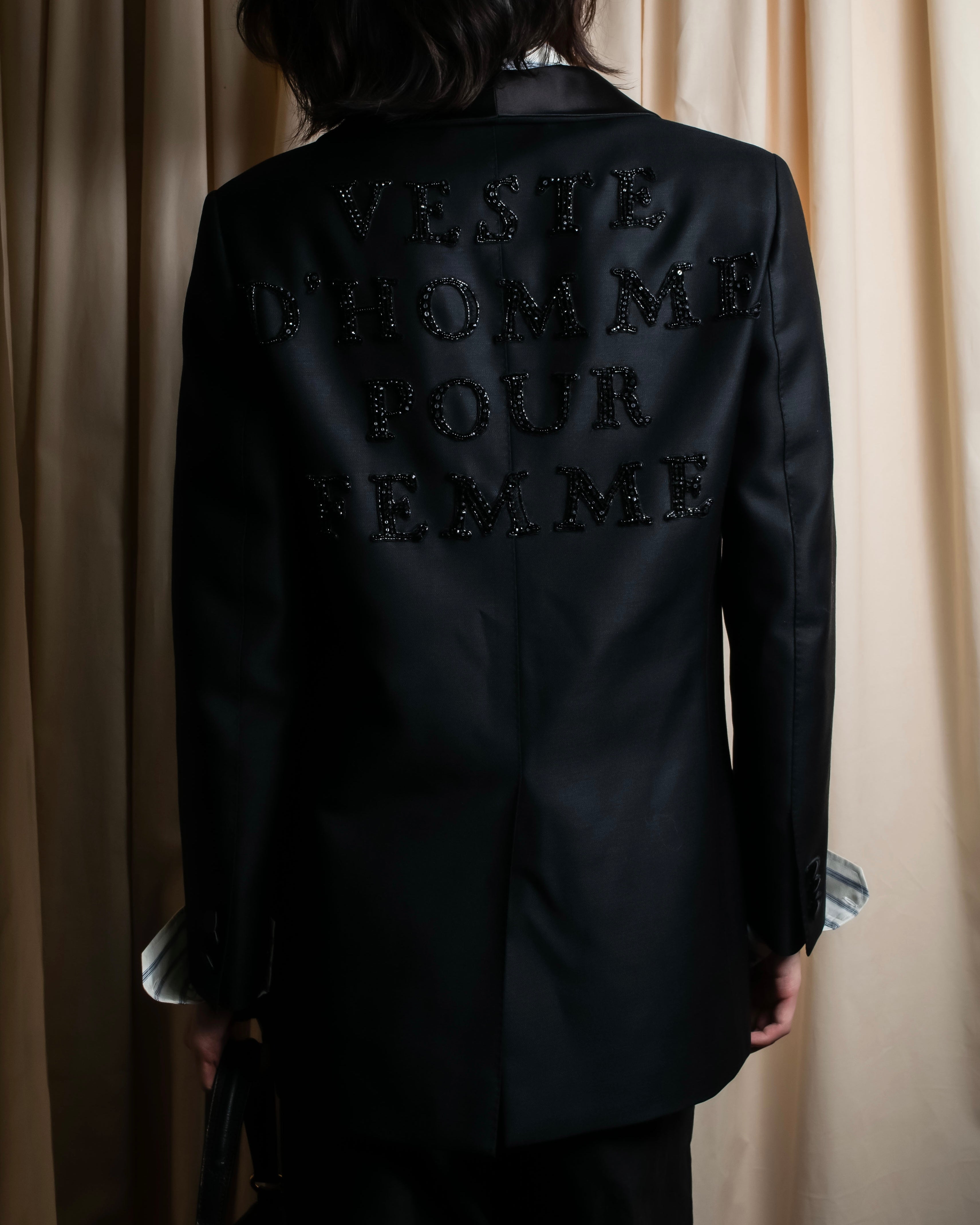 "GUCCI" Pre-Fall 2018 collection message embroidered shawl collar jacket