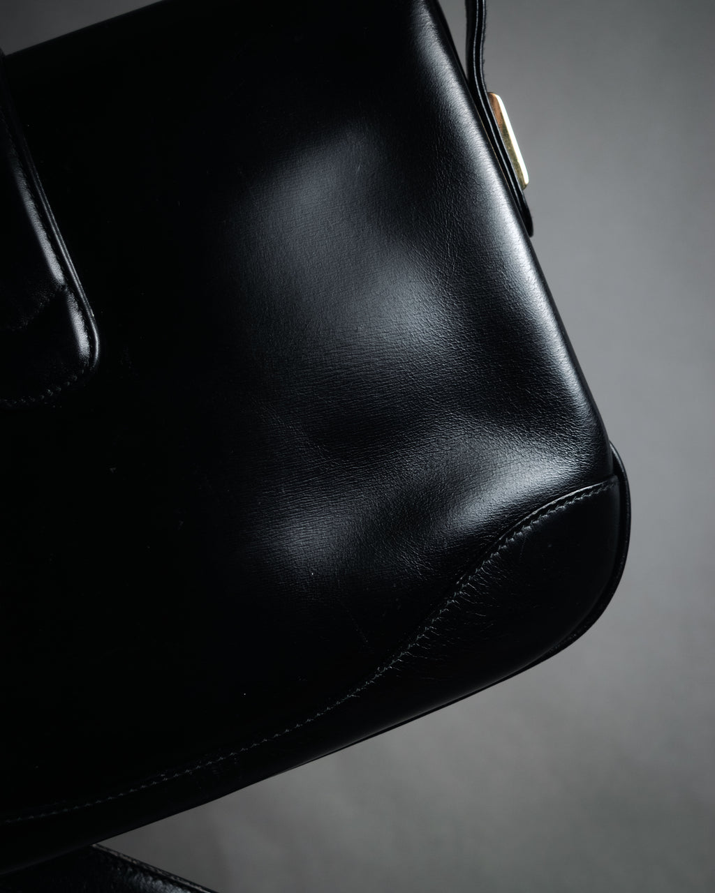 “GUCCI” 80’s box calf interlocking G shoulder bag