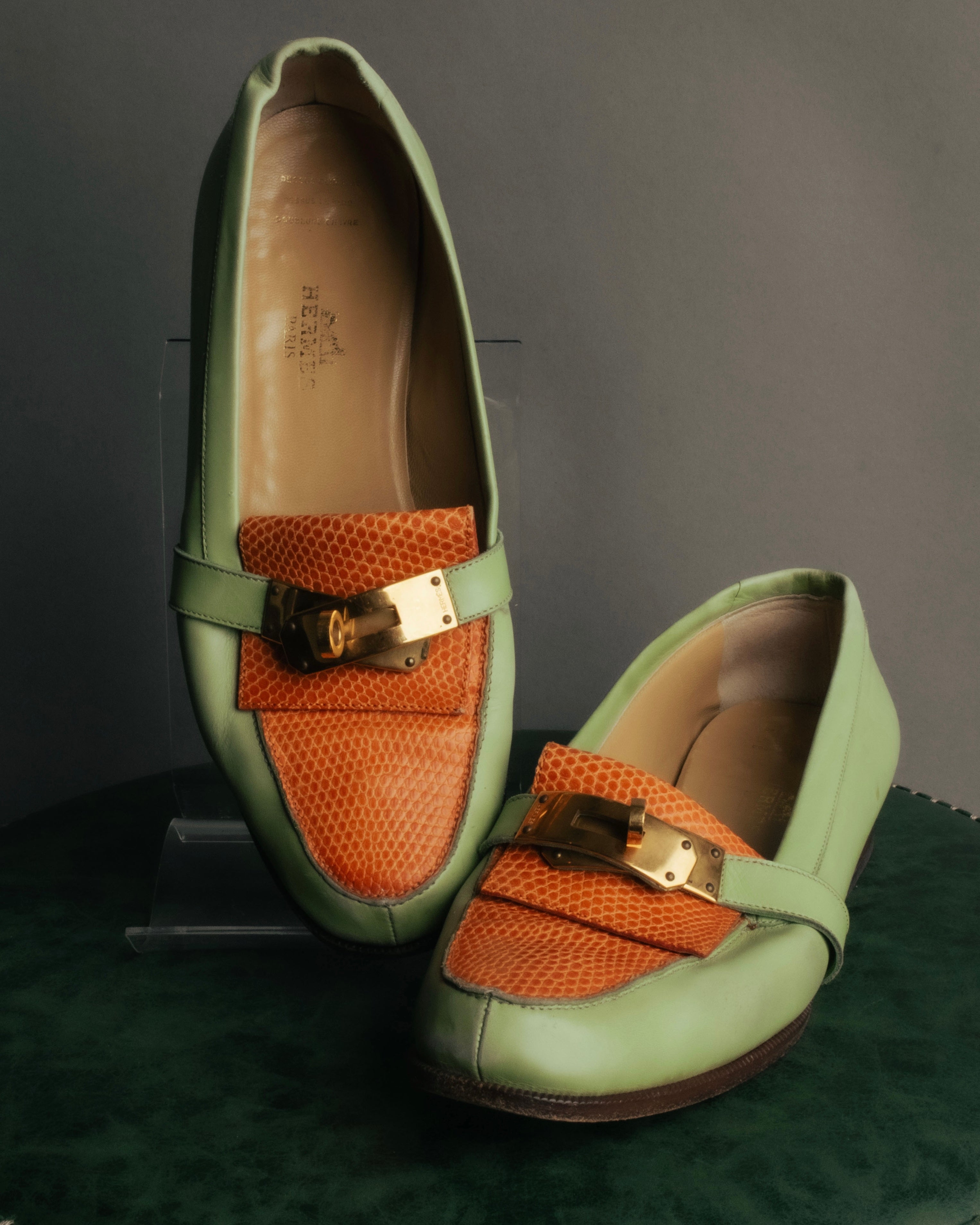 “Hermès” 90’s-00’s Kelly buckle leather loafer