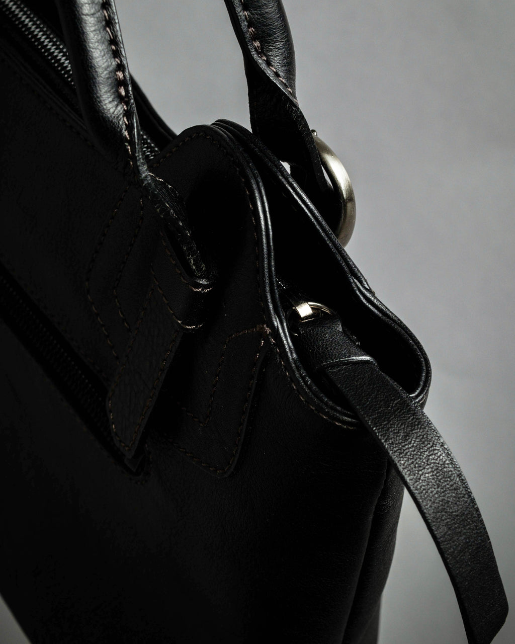 "Mila Schön" Horizontal minimalist metal fittings leather one-handle bag