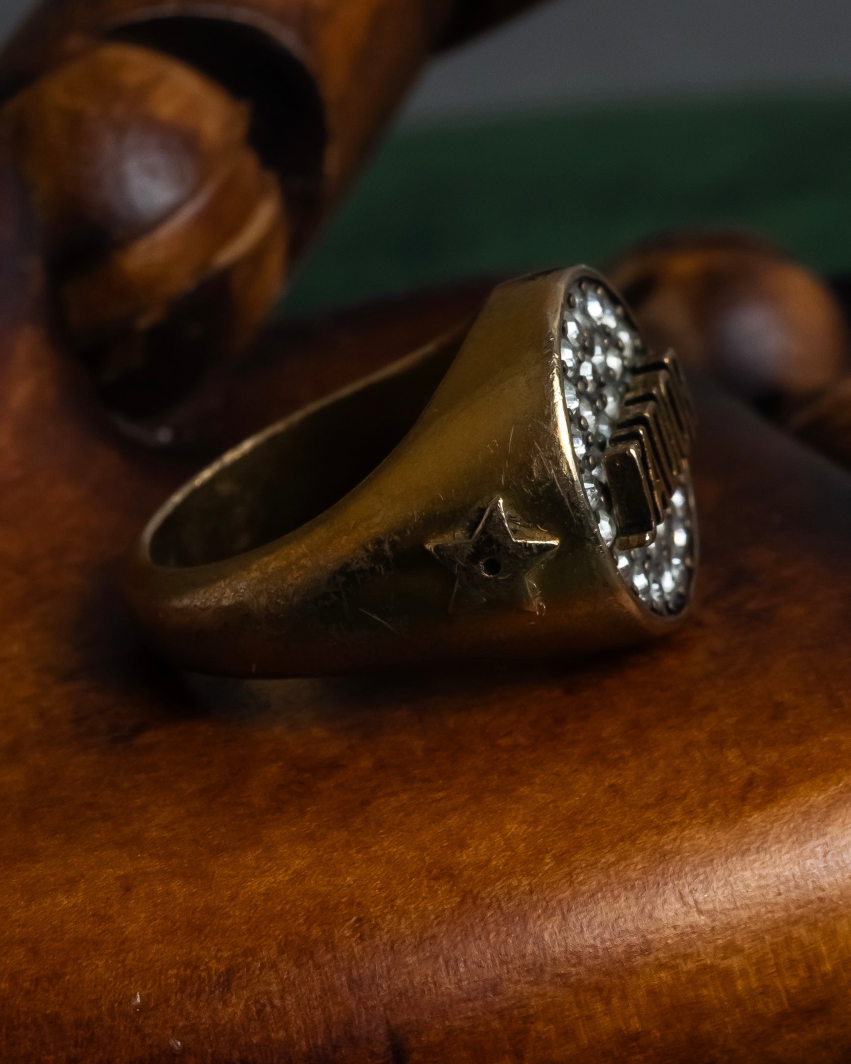 "DIOR" J’ADIOR engraved signet ring