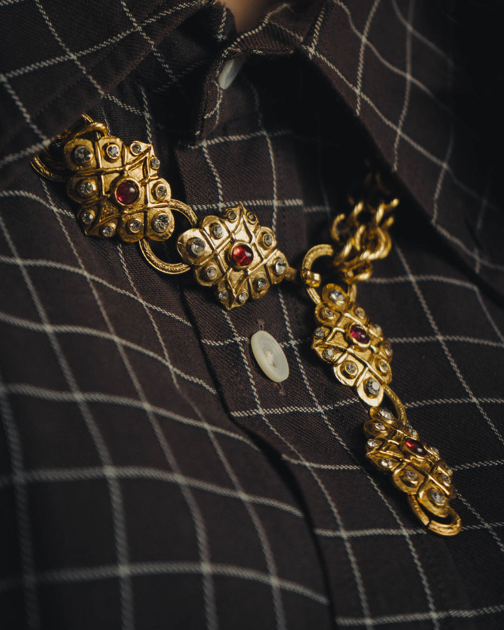 -SPECIAL- “CHANEL” 80’s-90’s ornate gold chain necklace