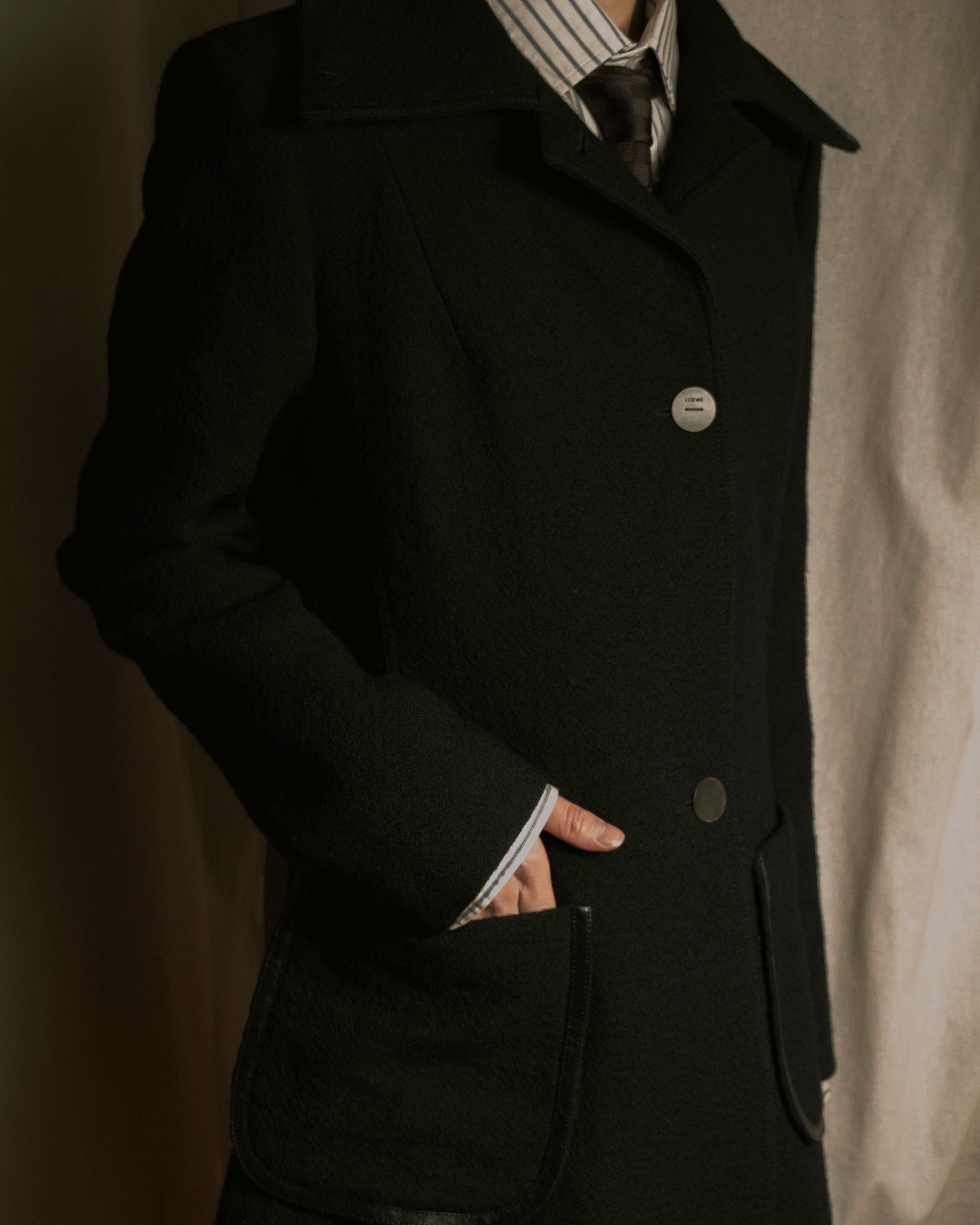 –SPECIALS– "LOEWE" 2017-2018 Minimal a-line calfskin piping coat