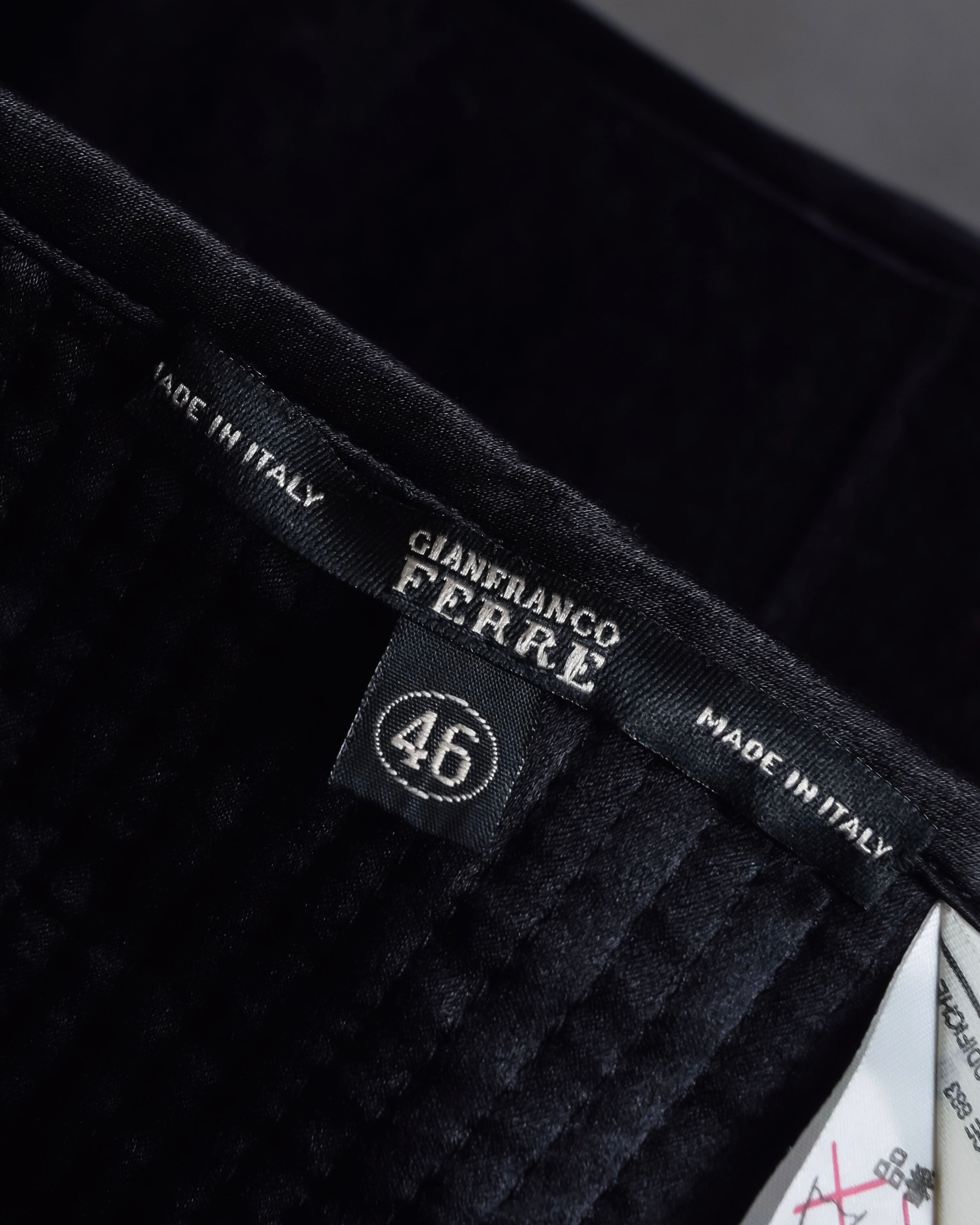 "GIANFRANCO FERRE" Structured wool satin ruffle inner detail set up