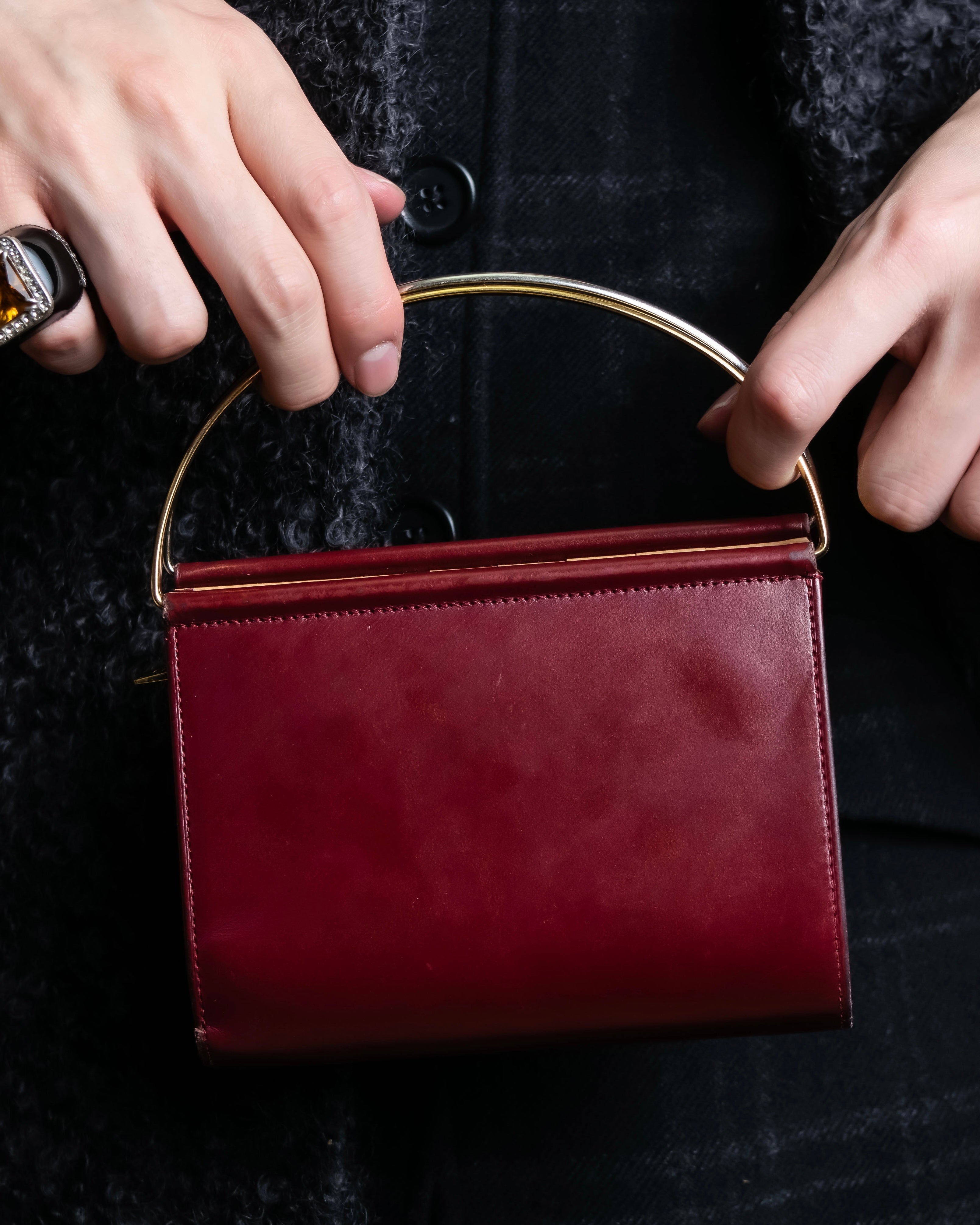 "Cartier" Curved handle design leather wallet bag