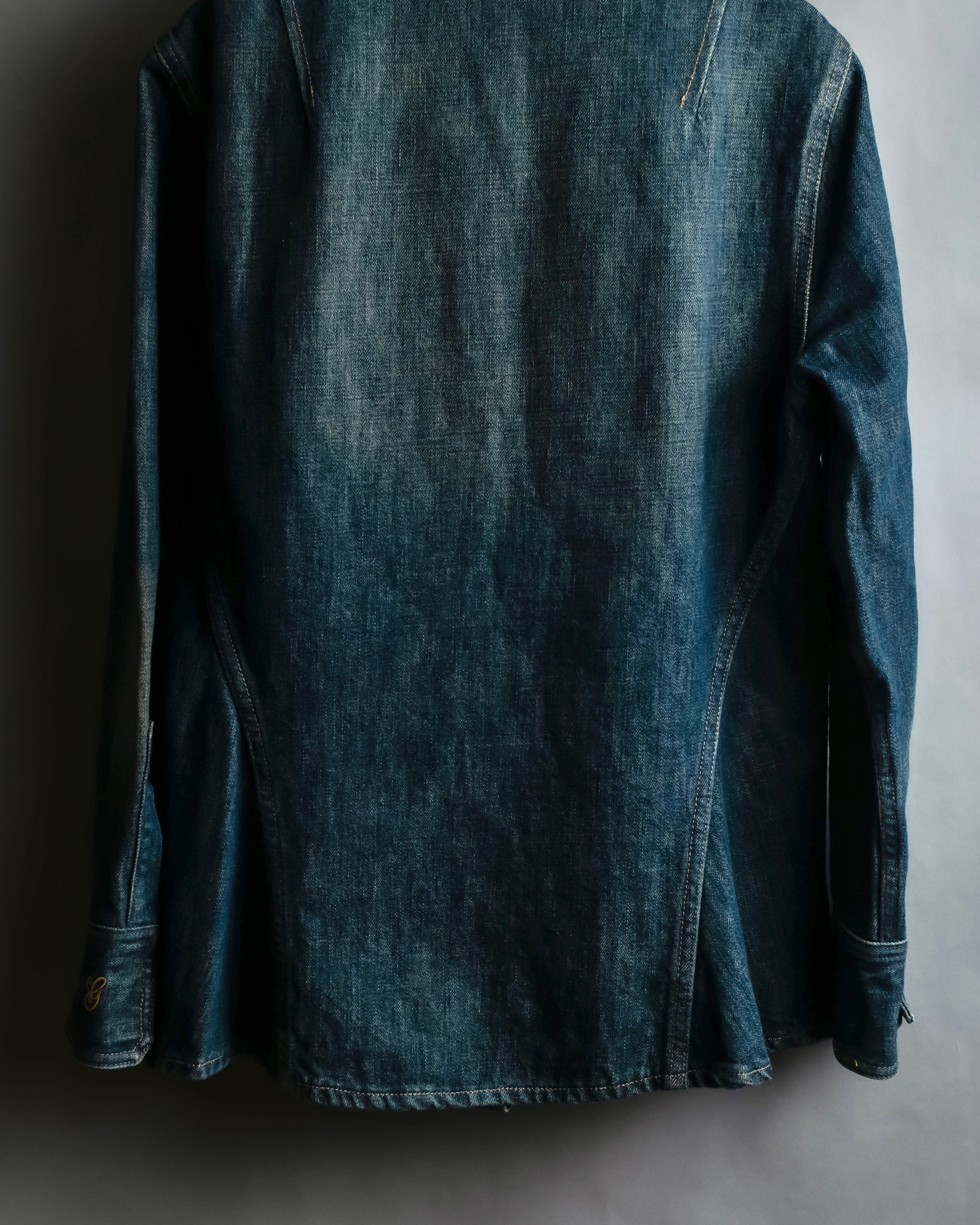 "GUCCI" Vintage faded shaped denim jacket