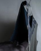 "FENDI" Logo print V-neck sleeveless top