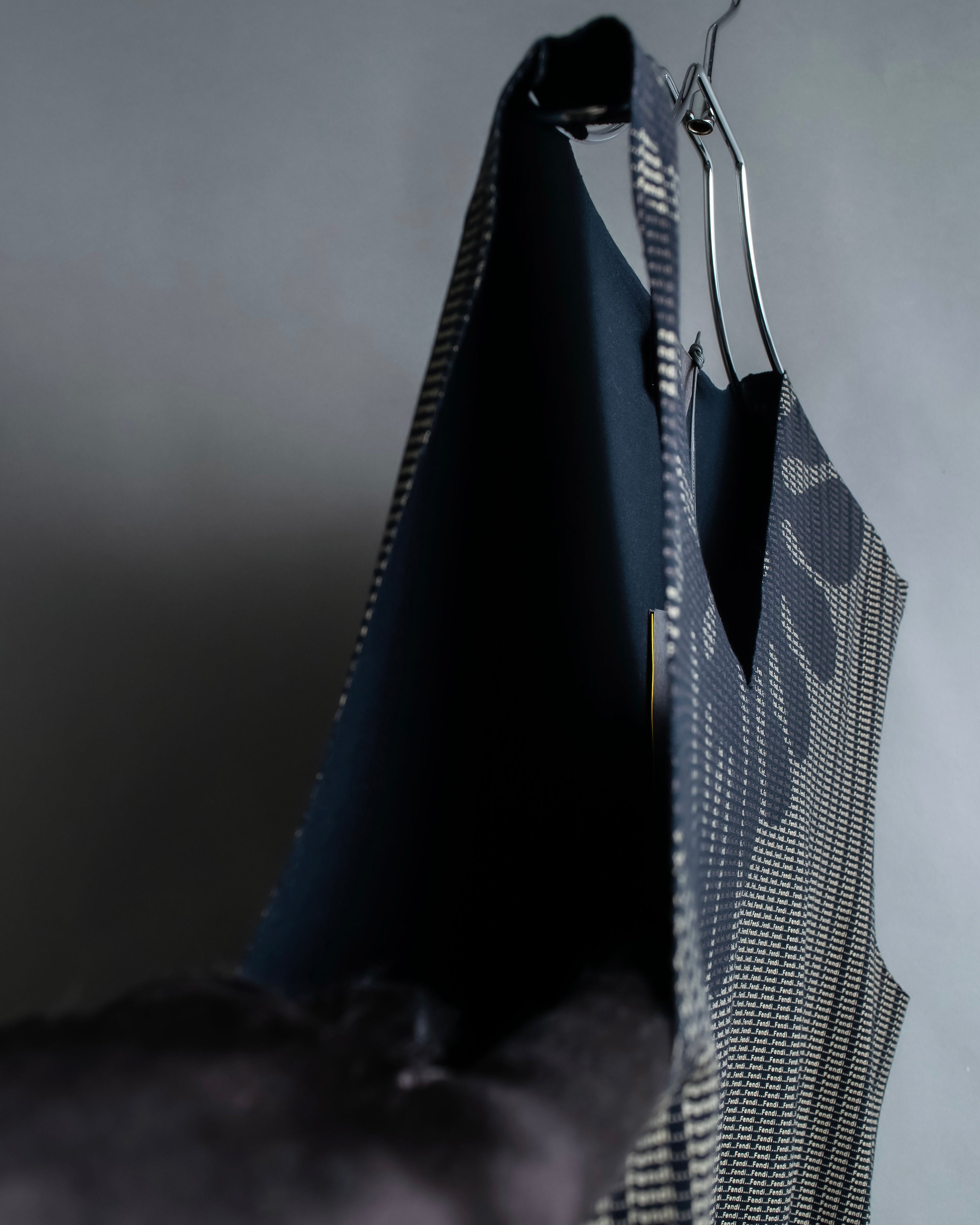 "FENDI" Logo print V-neck sleeveless top