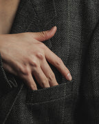 Chaqueta entallada de tweed de espina de pescado estructurado de los años 70-80 de Yves Saint Laurent