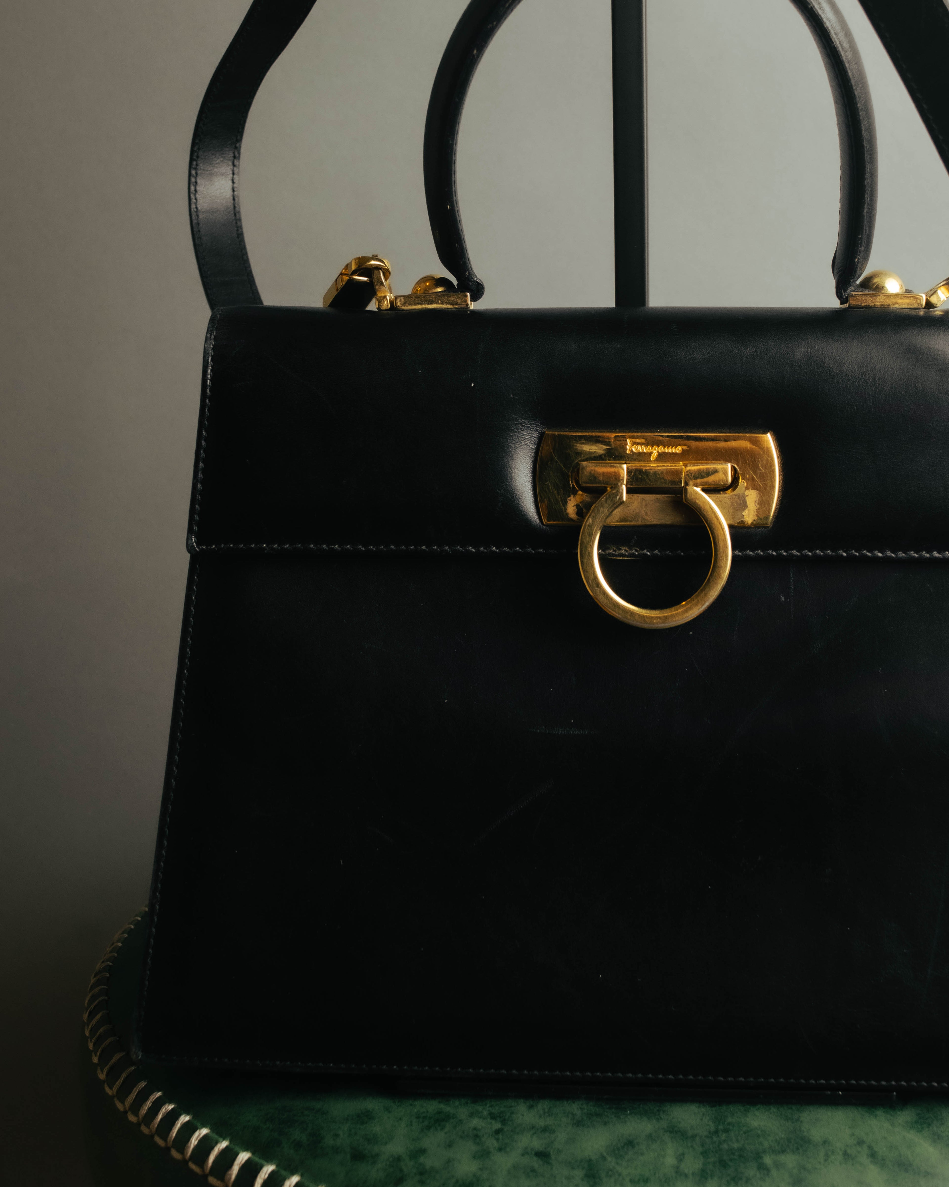 “Salvatore Ferragamo” 90’s-00’s Gancini leather top handle shoulder bag