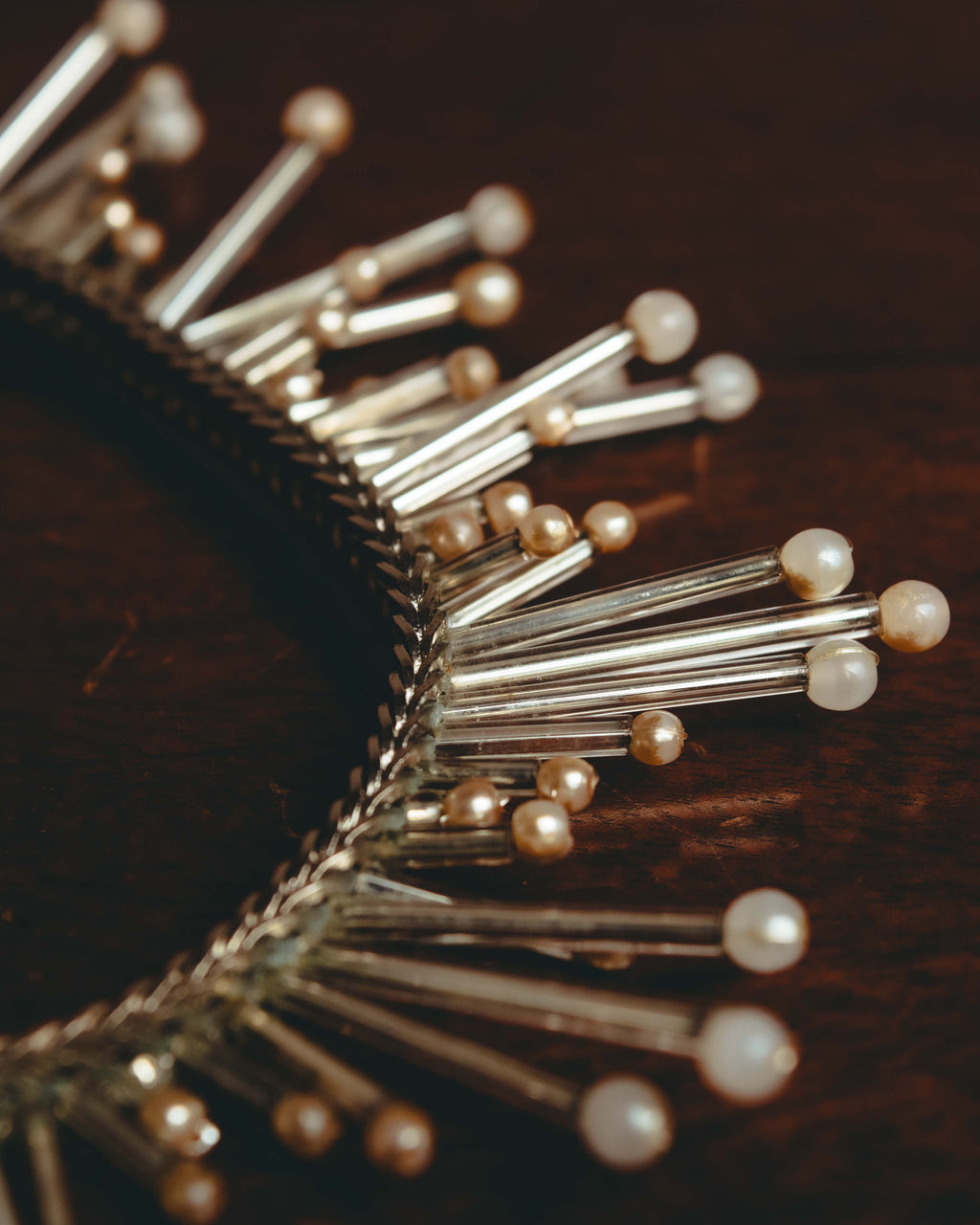 -SPECIAL- "CHANEL" 90's-00's Sculptural pearl fringe choker necklace