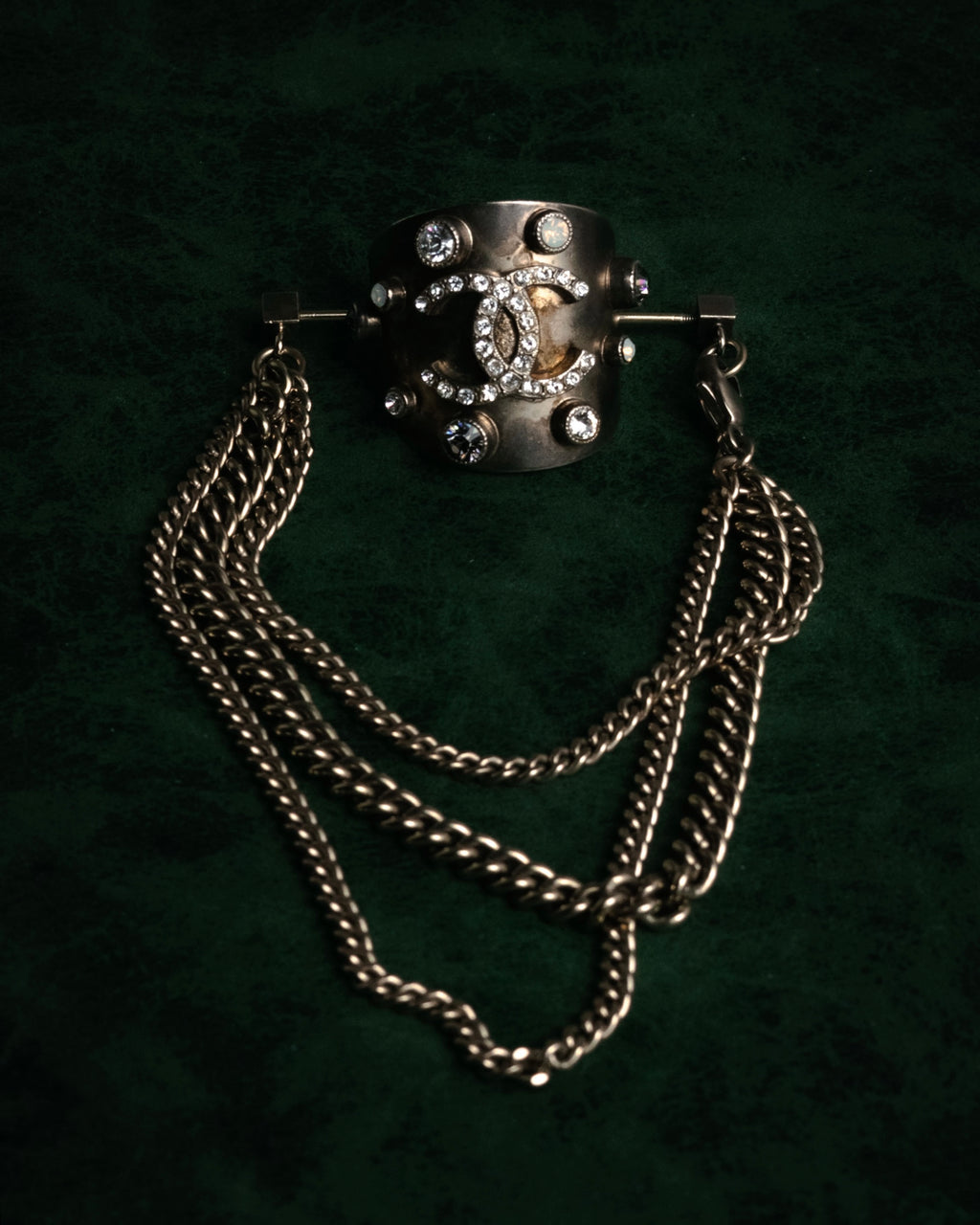 –SPECIAL– “CHANEL” 2005 Spring crystal CC chain majeste