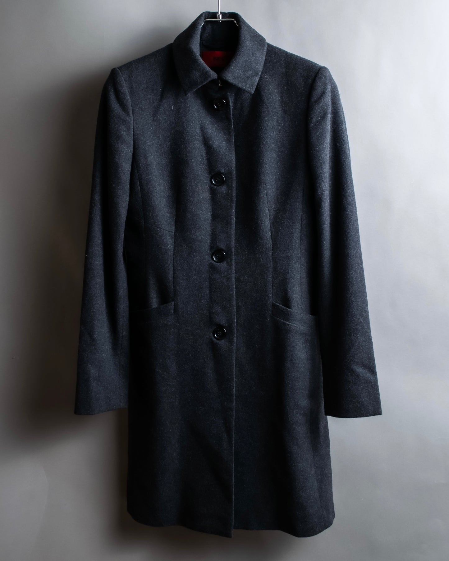 "HUGO BOSS" Waist shaped mid length soutien collar coat